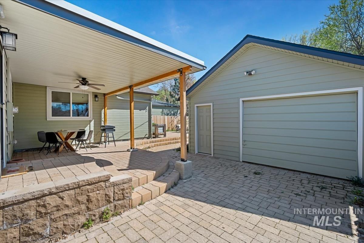 property viewer photo 16