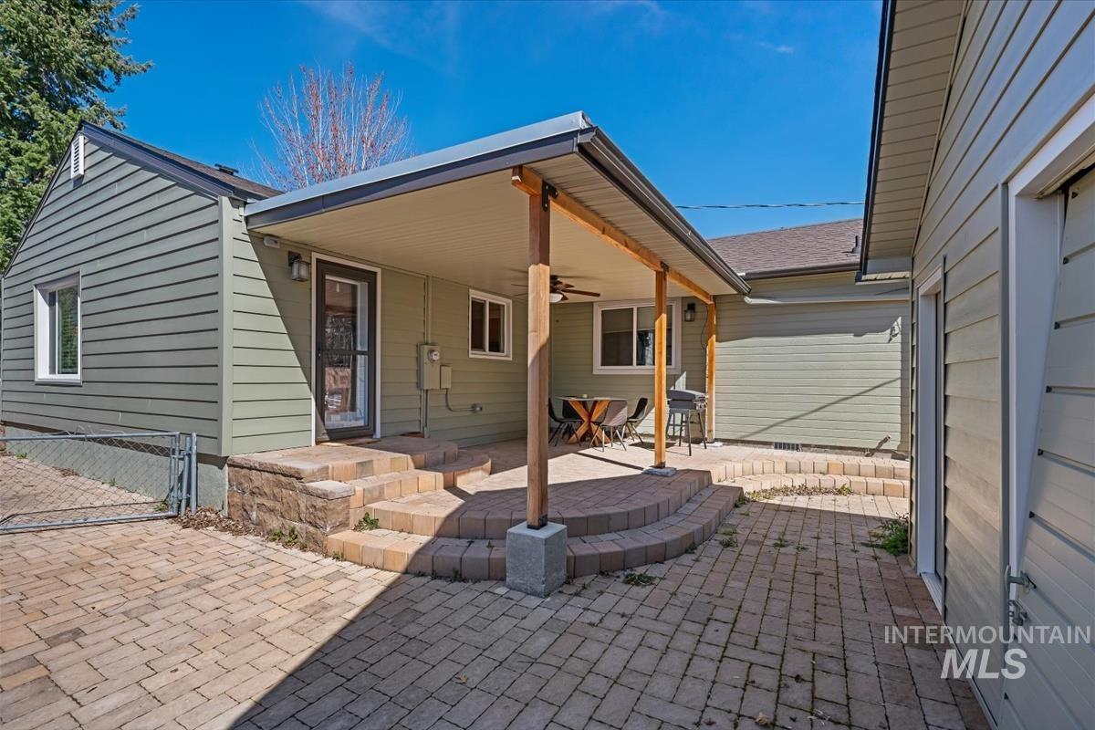 property viewer photo 20