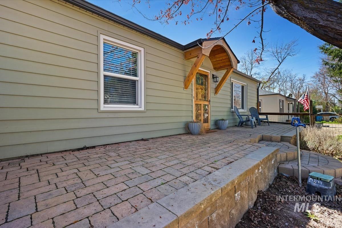 property viewer photo 27