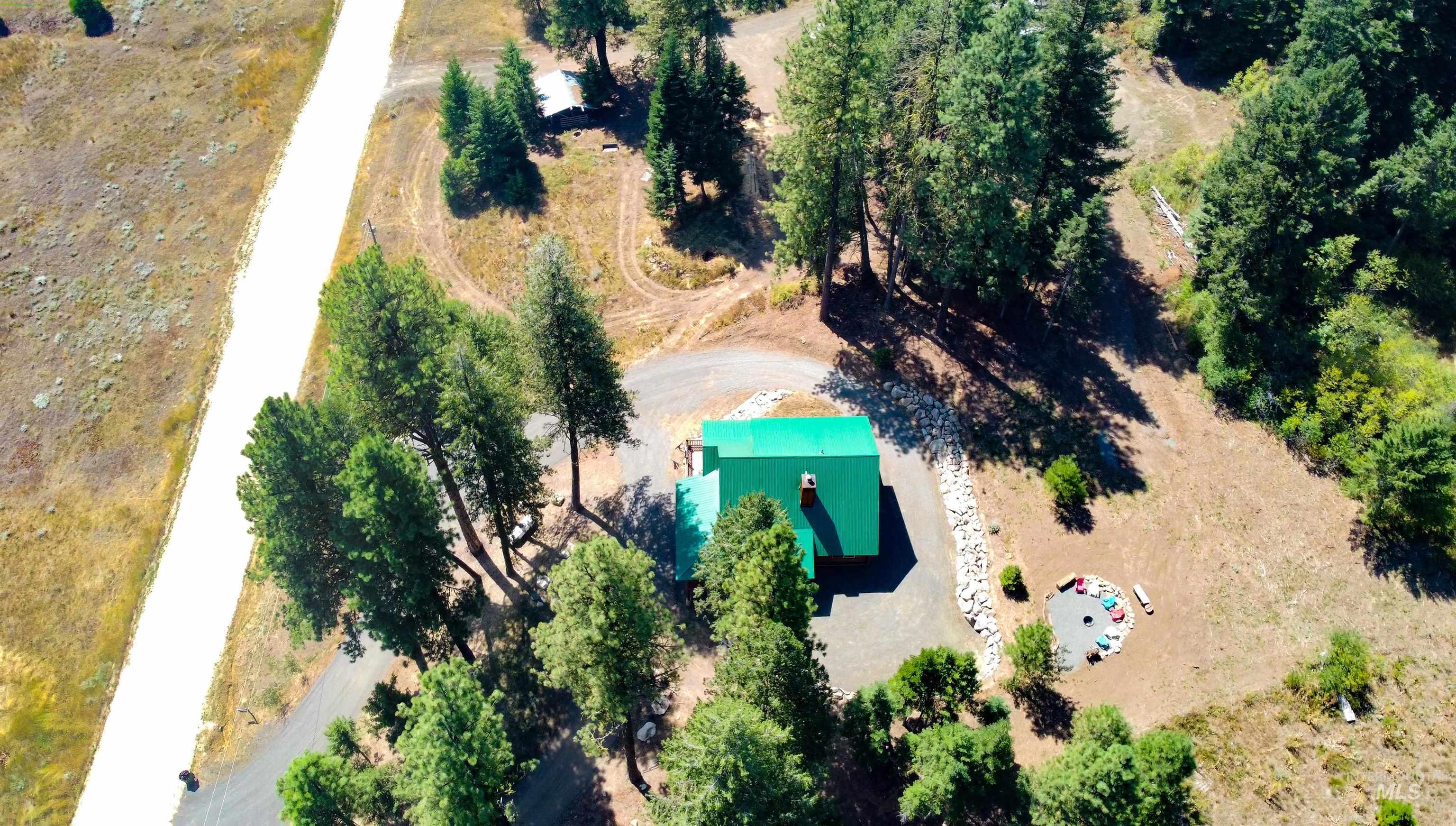 main property photo 30