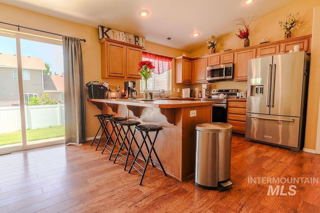 main property photo 9
