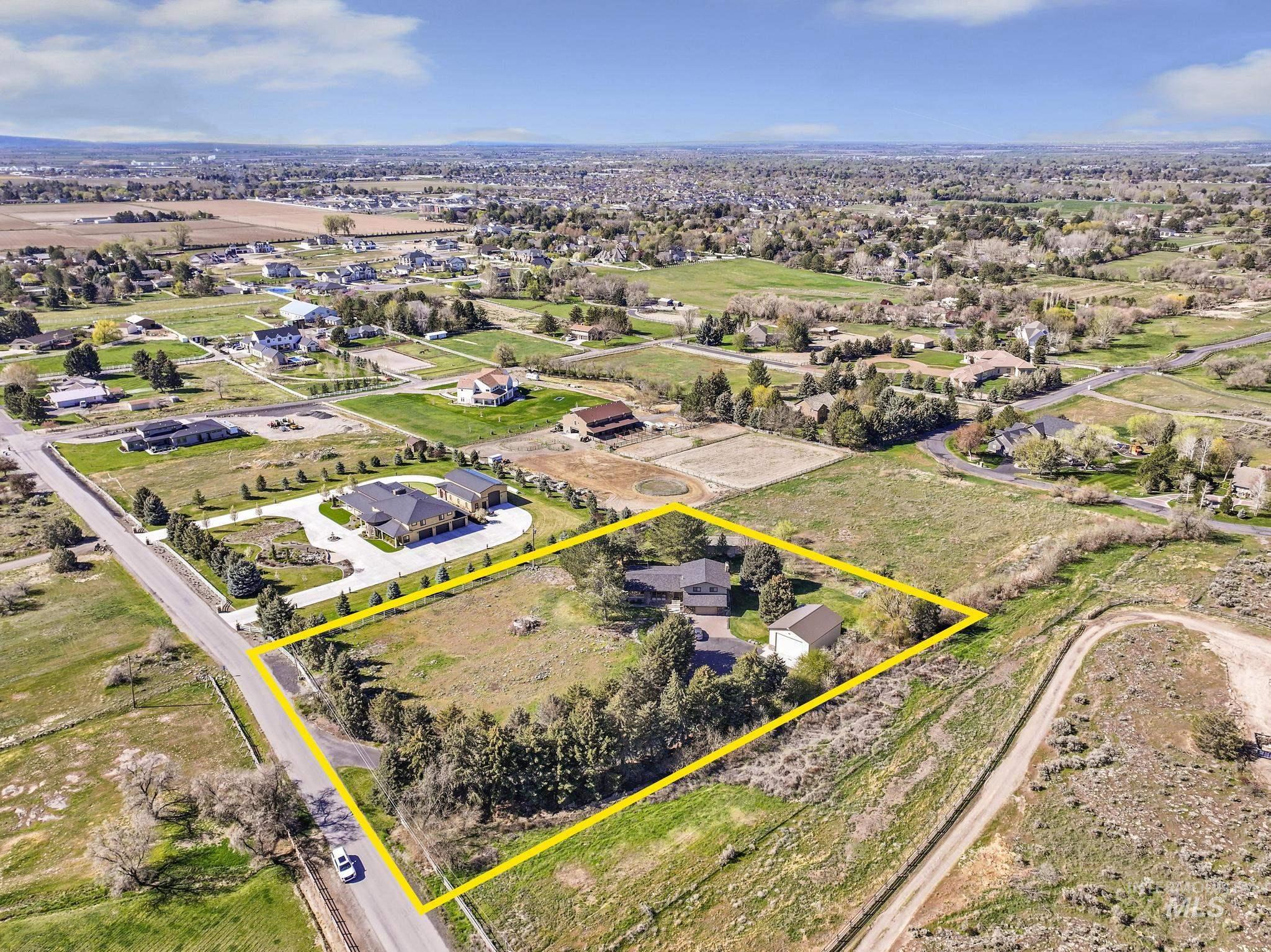 main property photo 23
