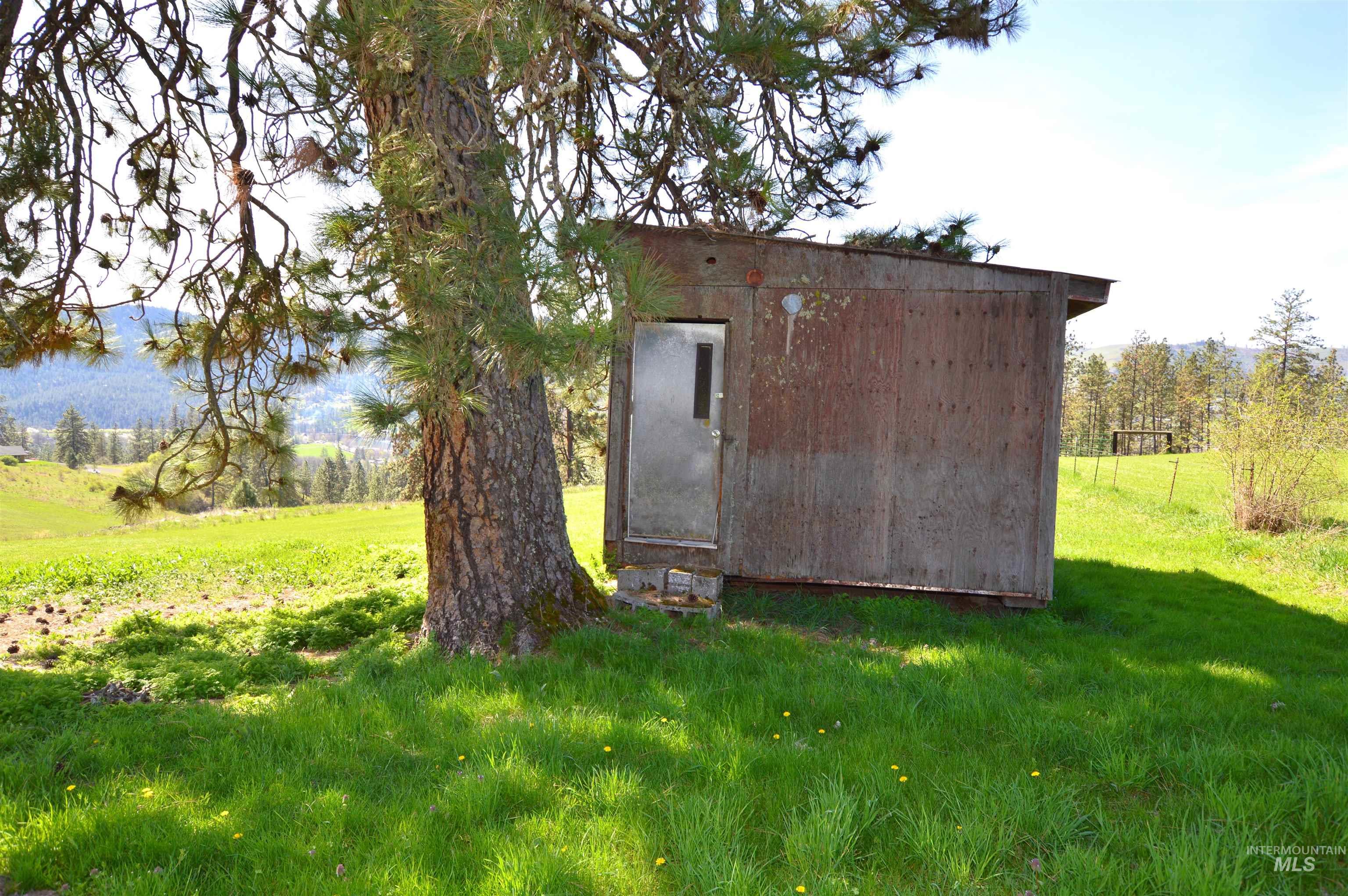 main property photo 35