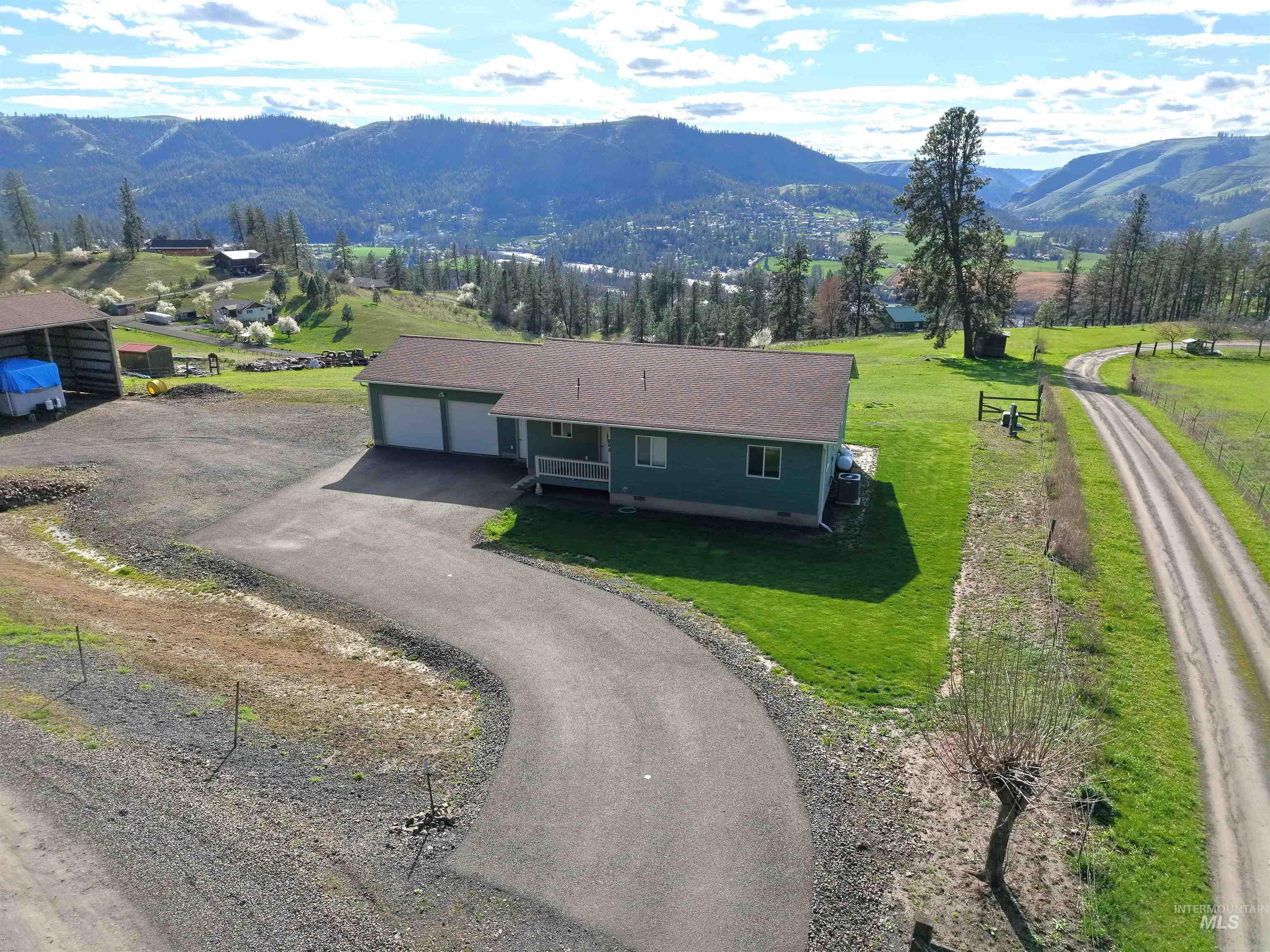 main property photo 36