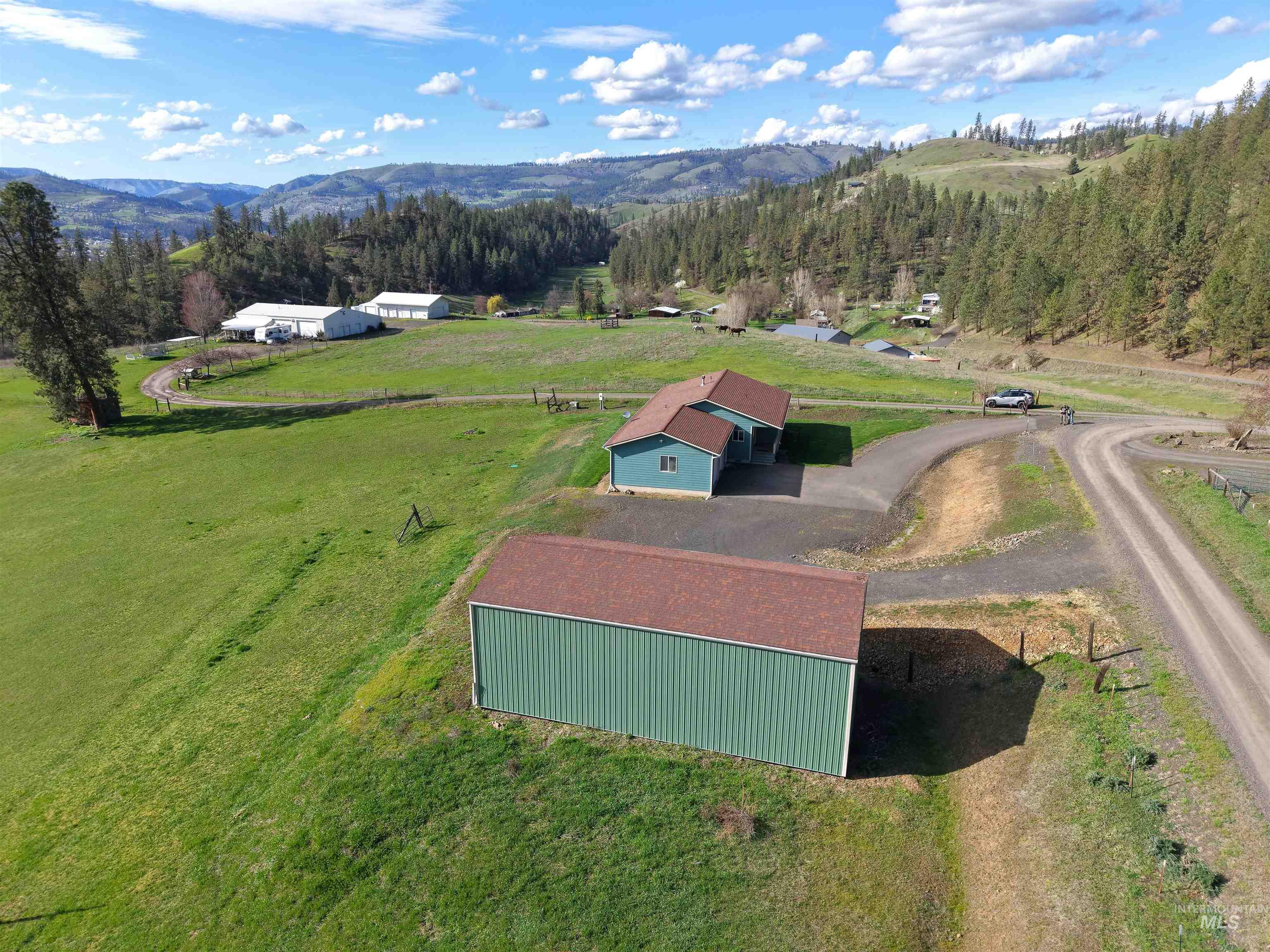 main property photo 5