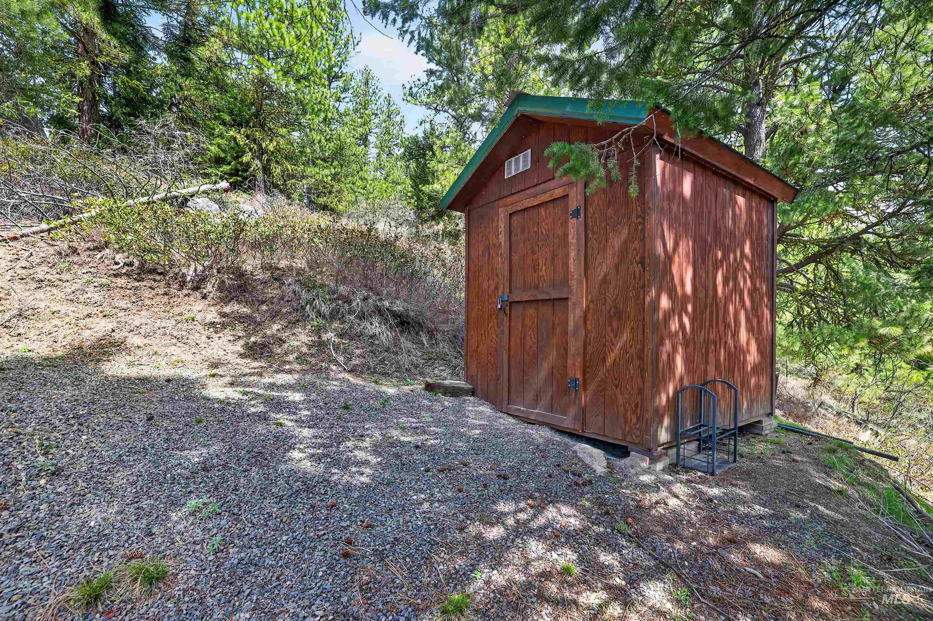 main property photo 21
