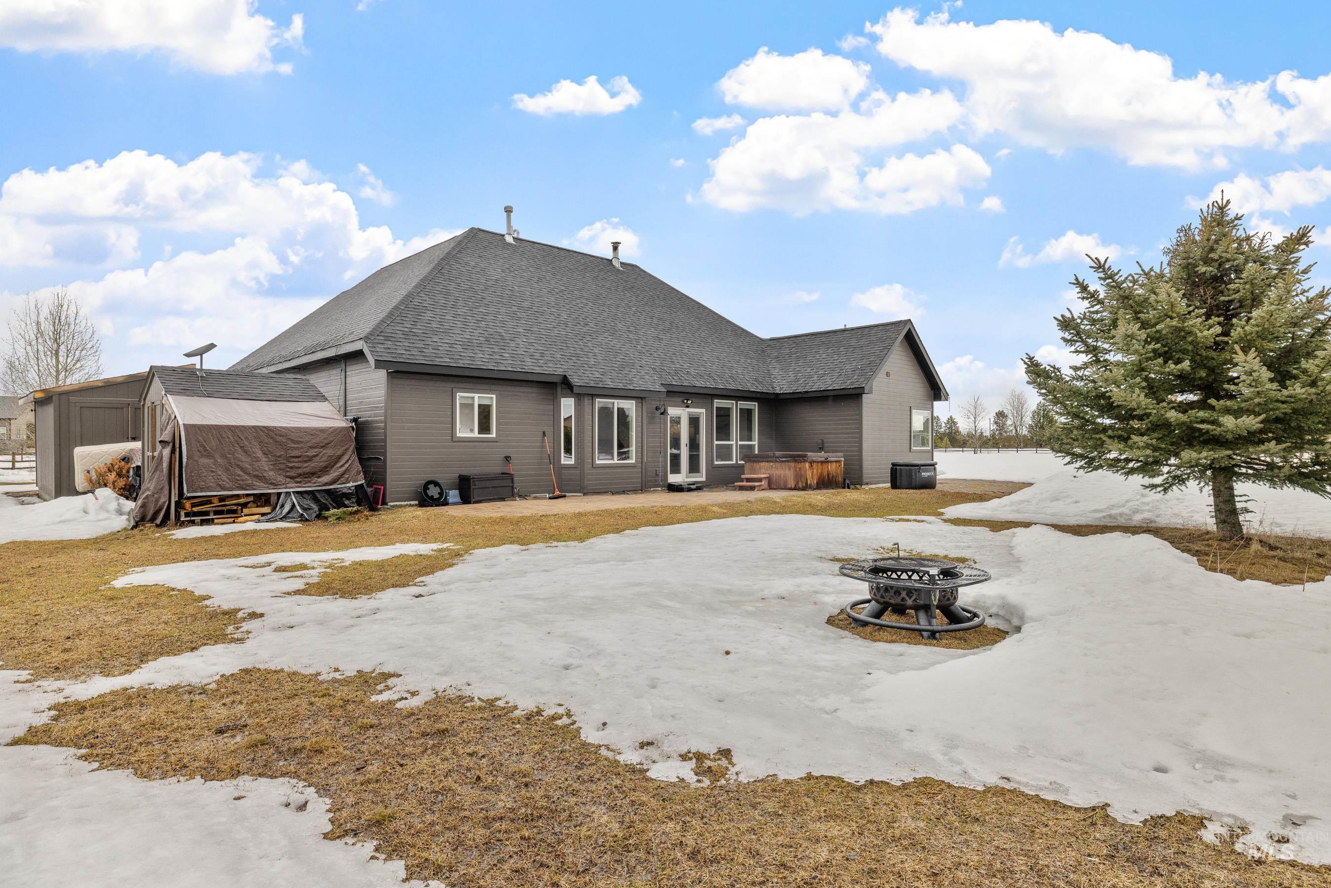 main property photo 42