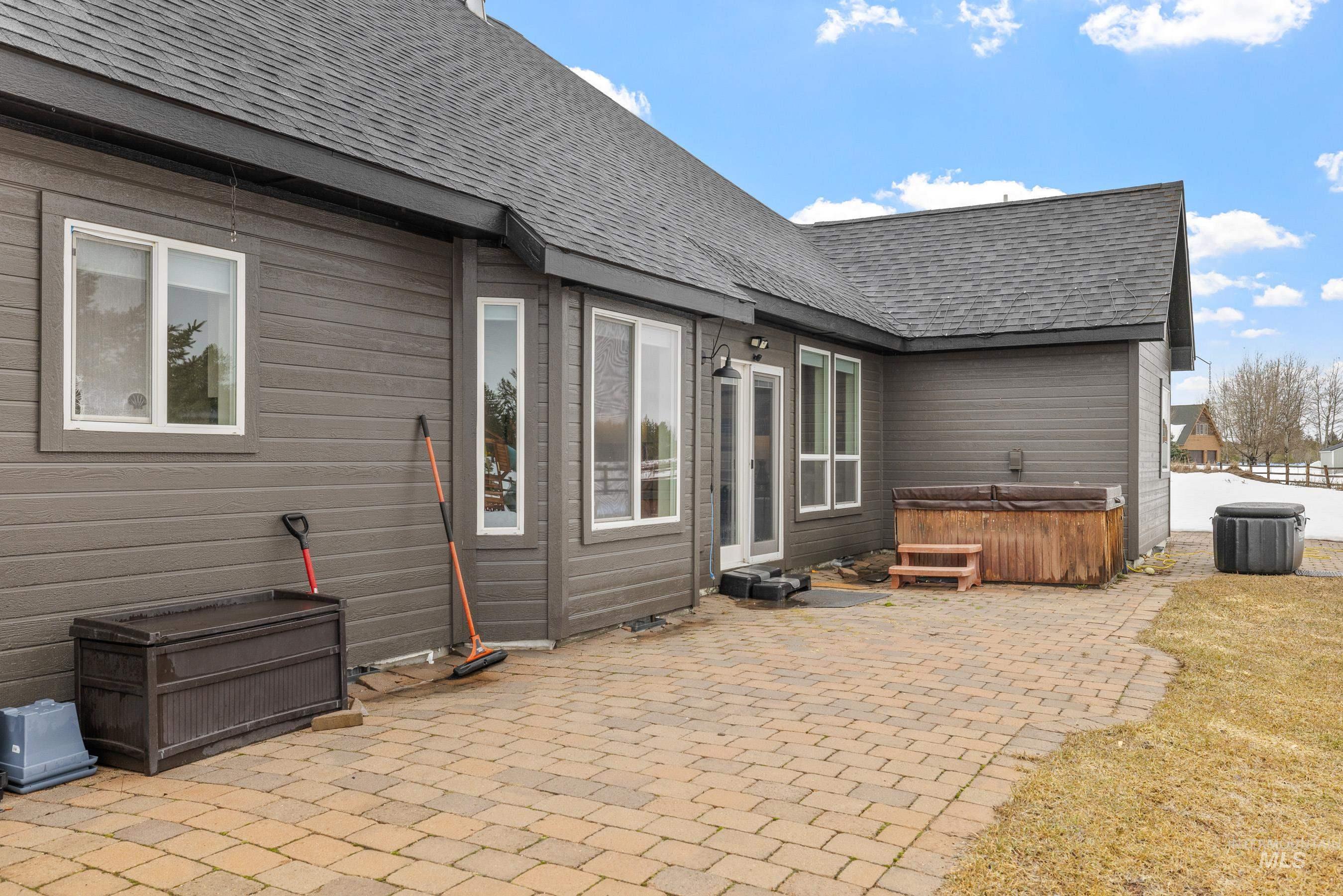 main property photo 44
