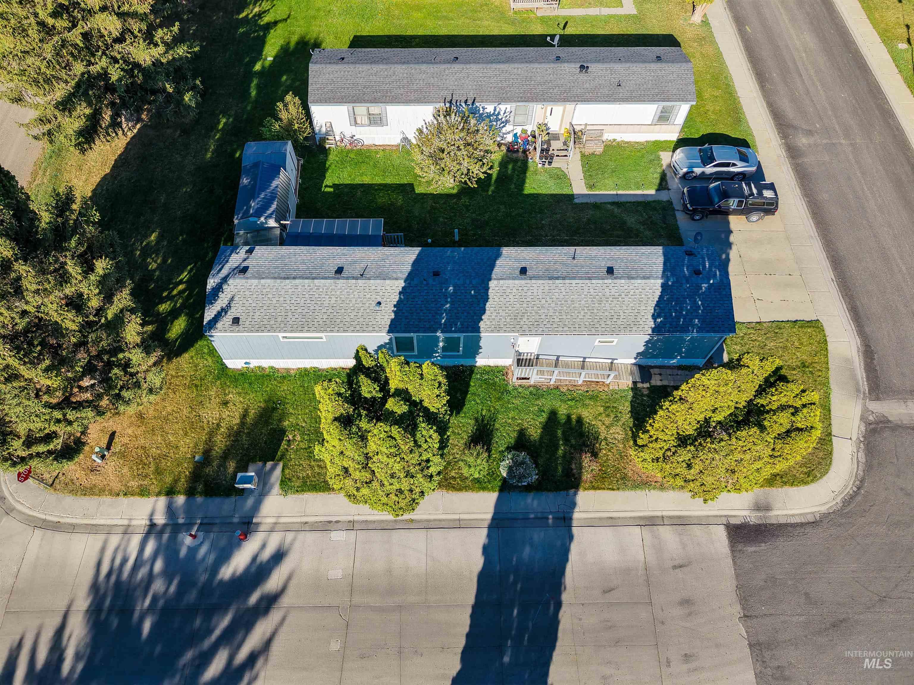 main property photo 28