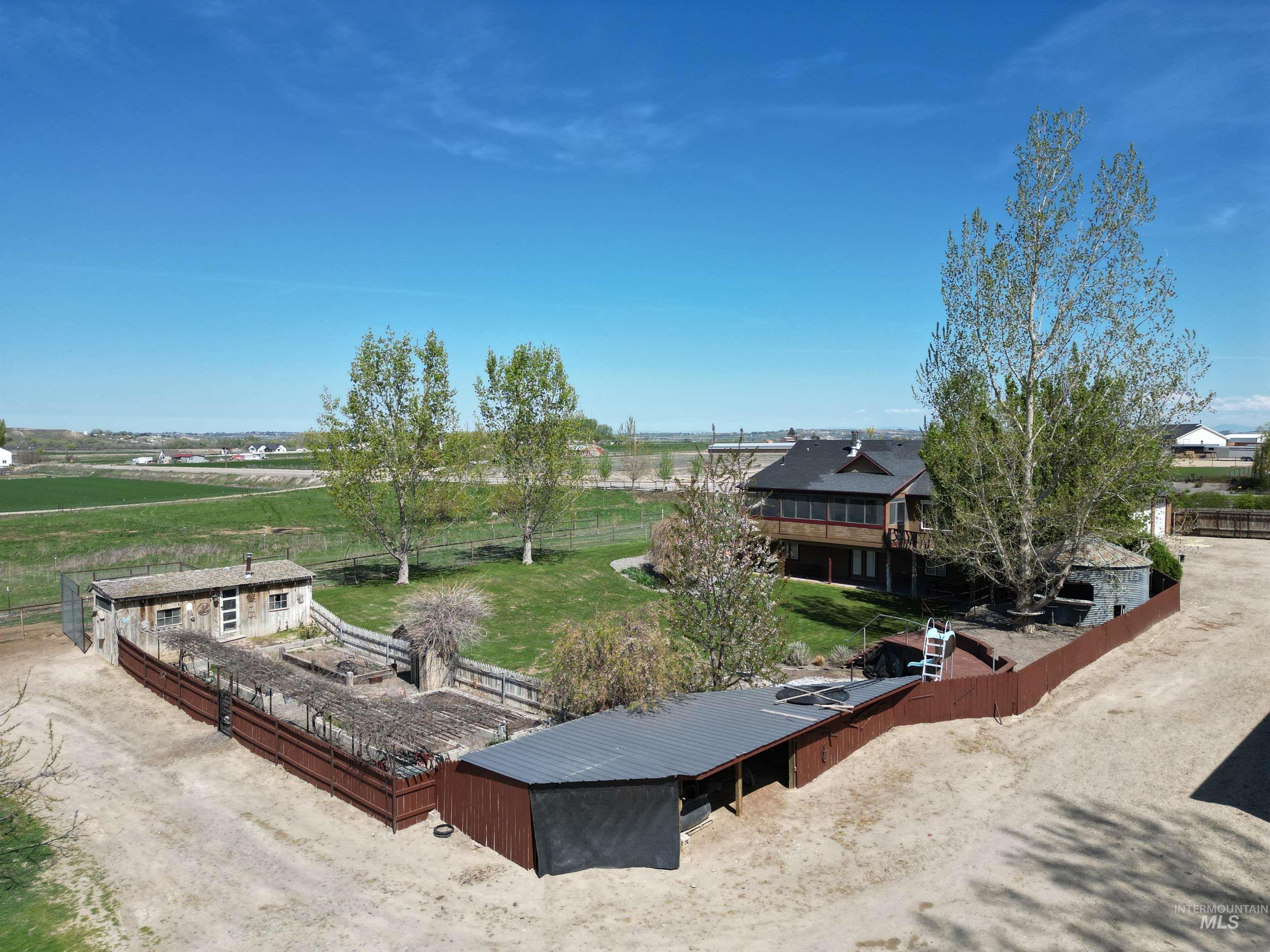 main property photo 46