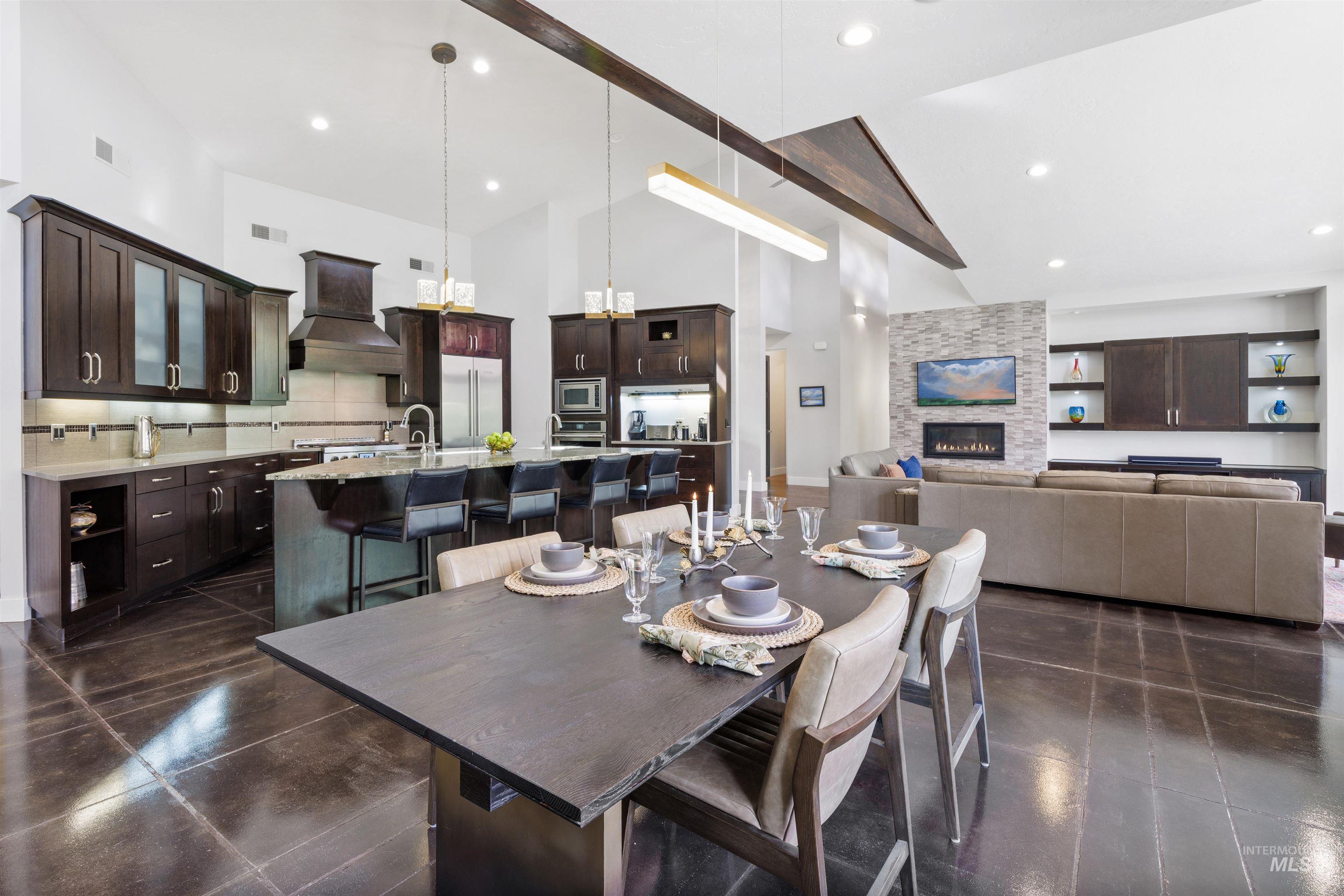 property viewer photo 17