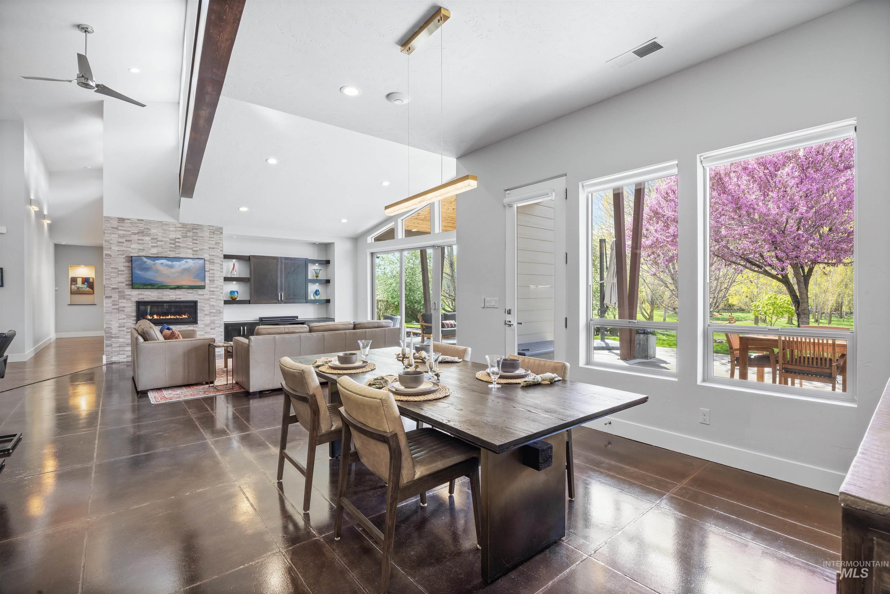 property viewer photo 20