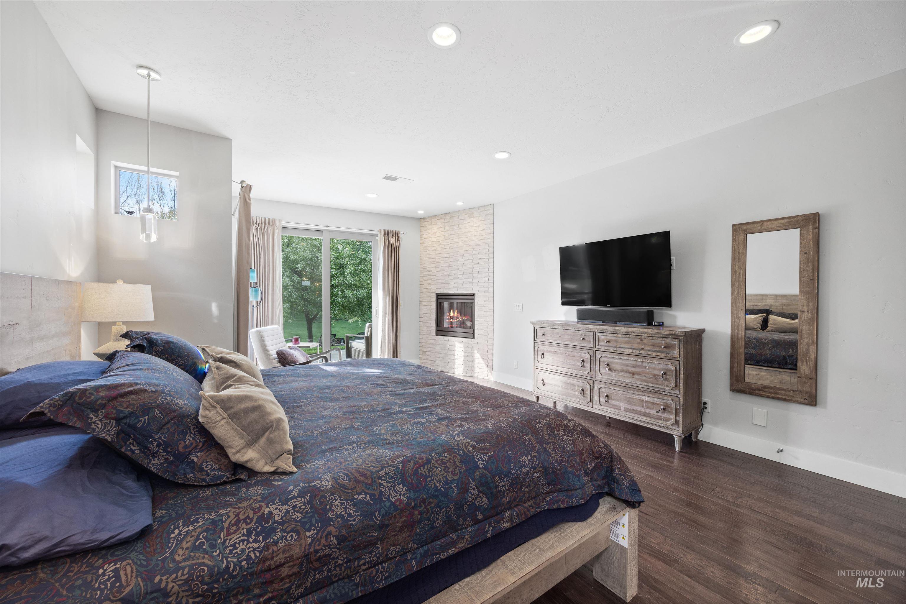 property viewer photo 26