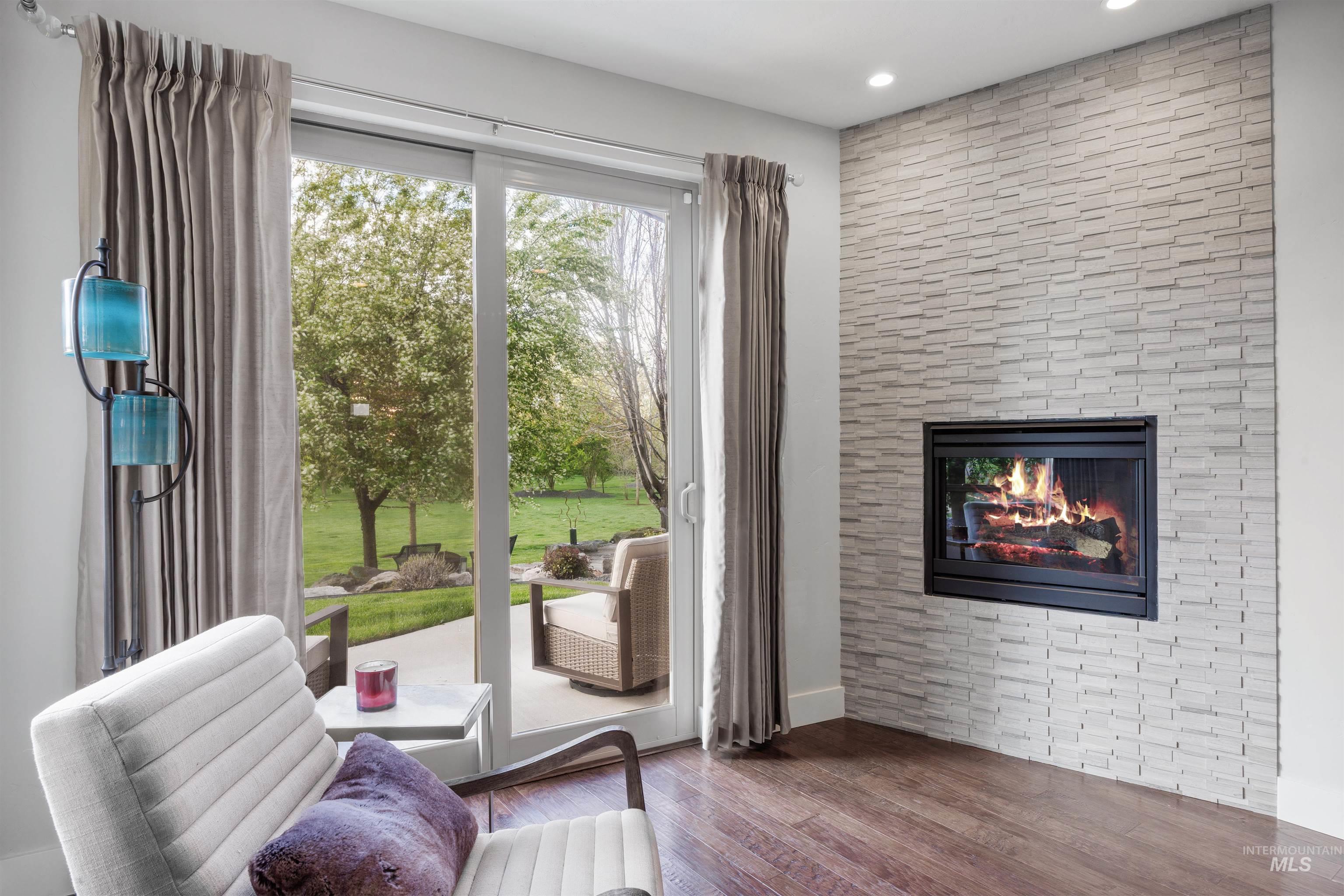 property viewer photo 27