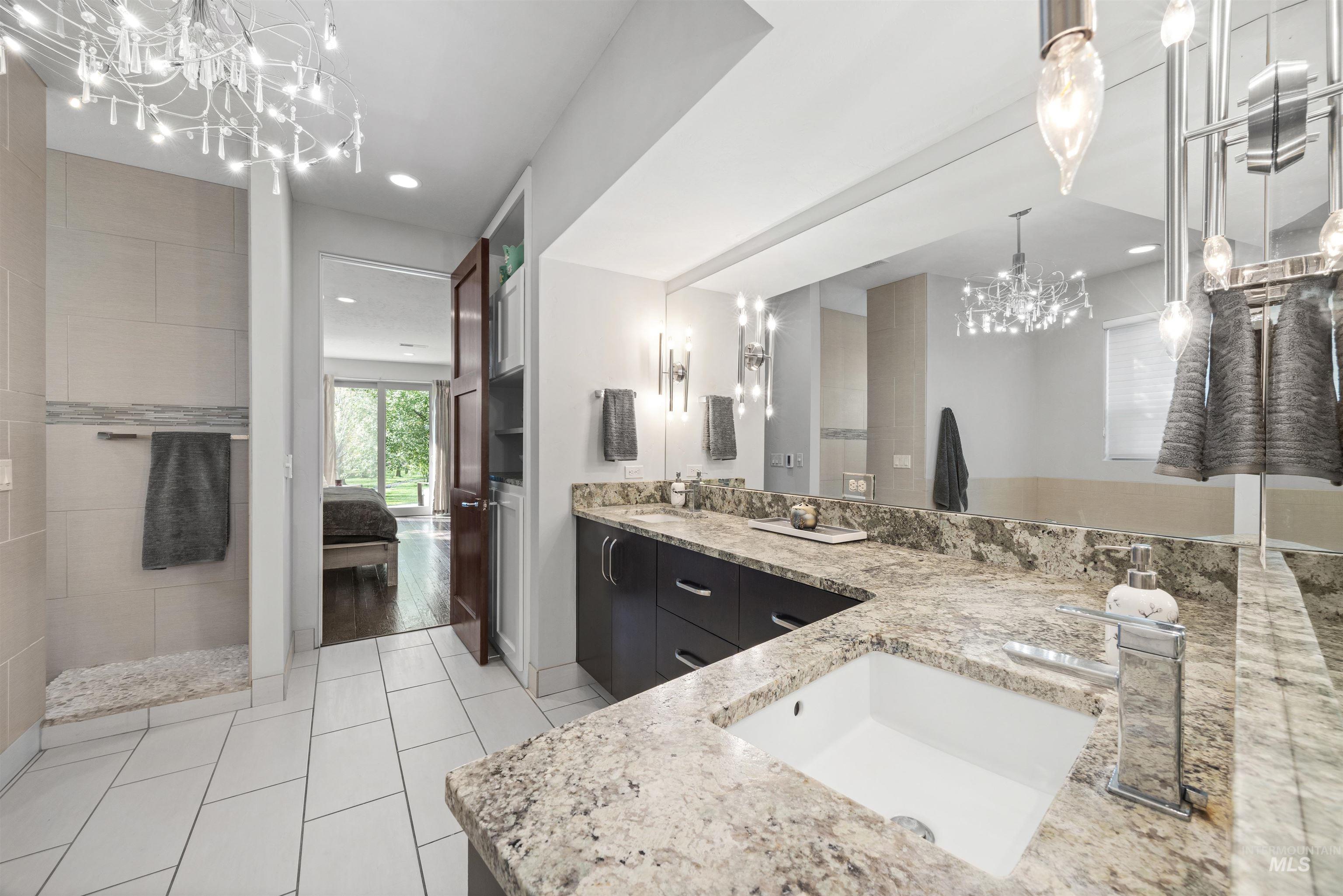 property viewer photo 29
