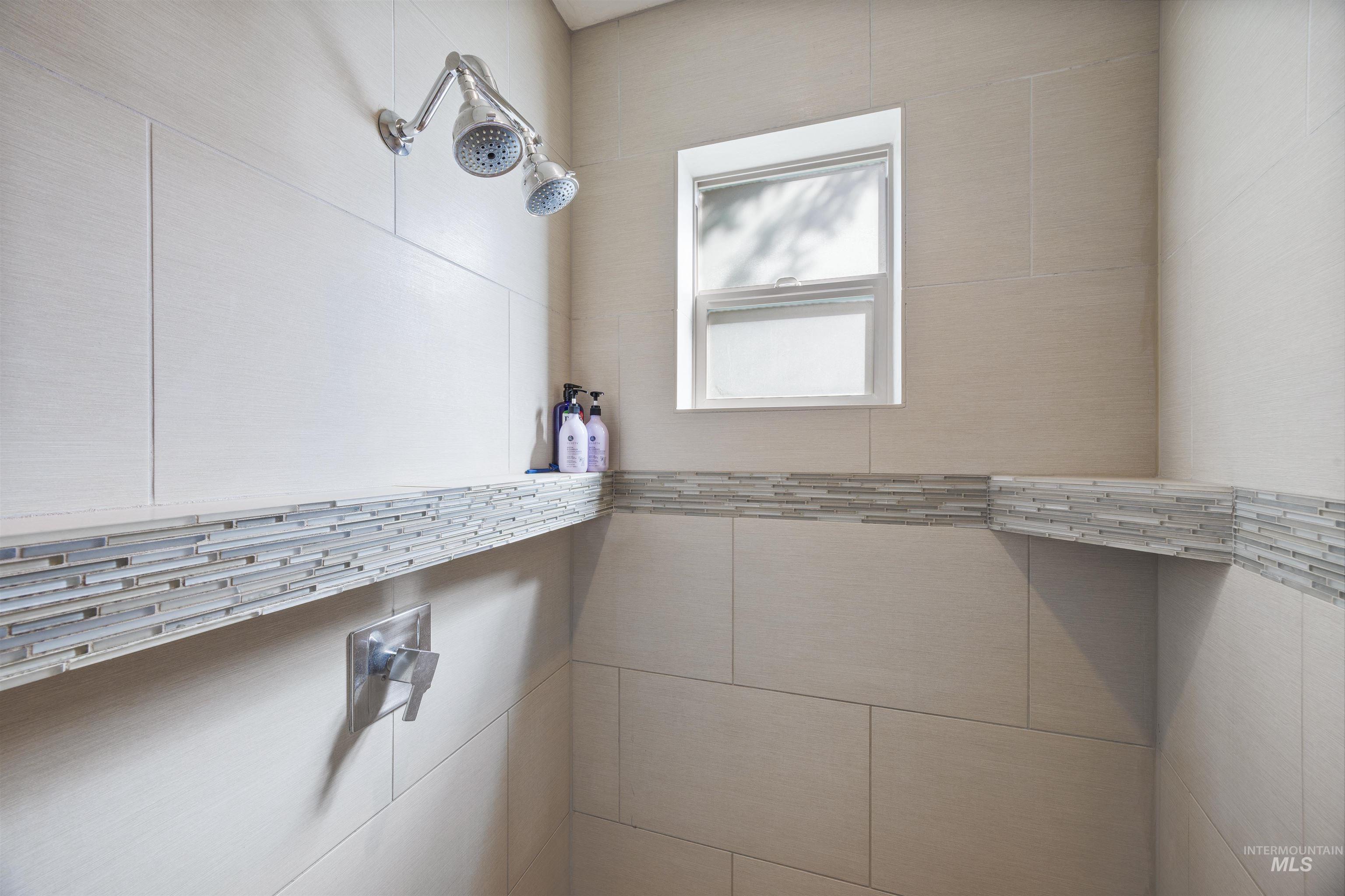 property viewer photo 30