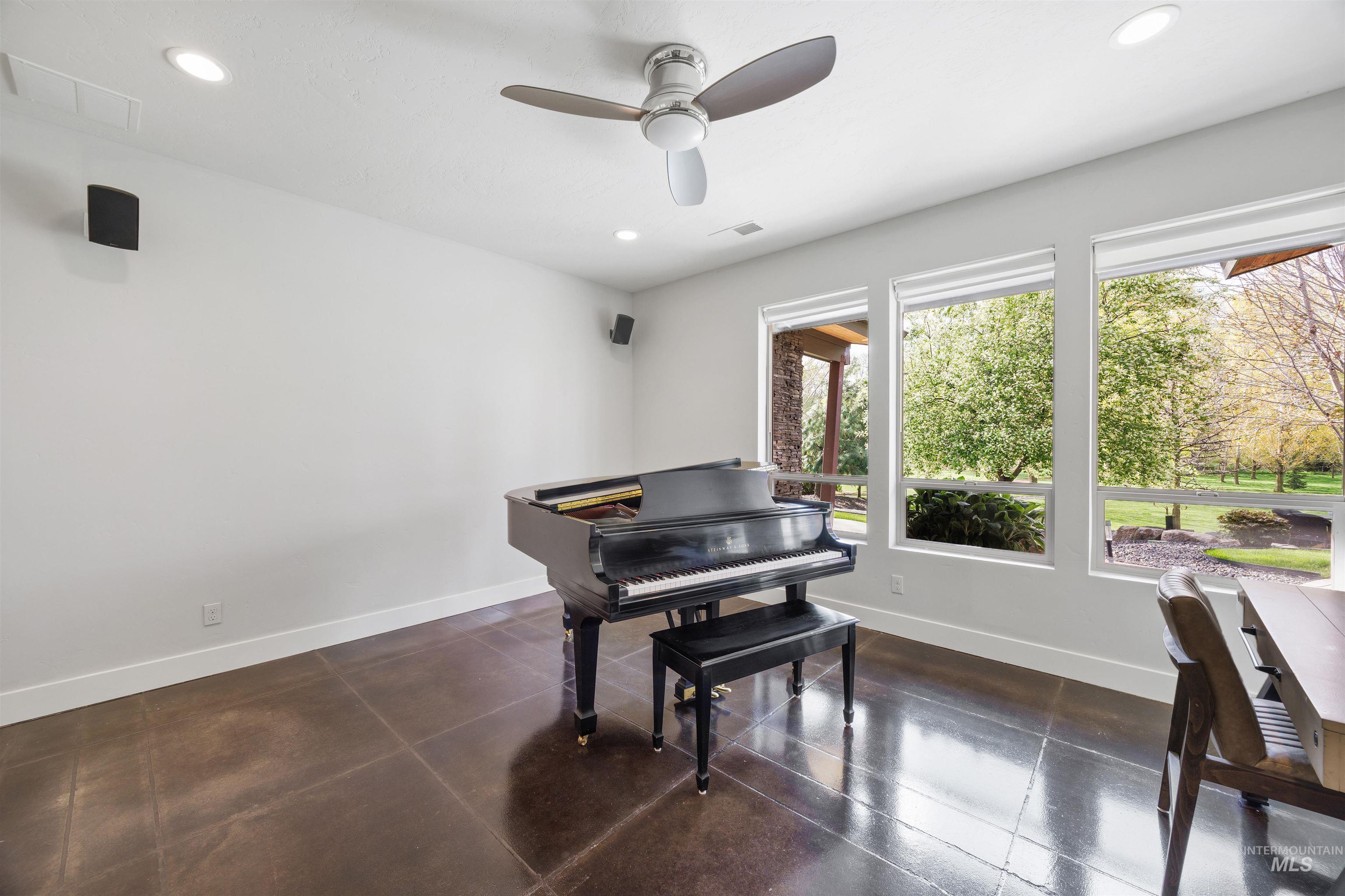 property viewer photo 32