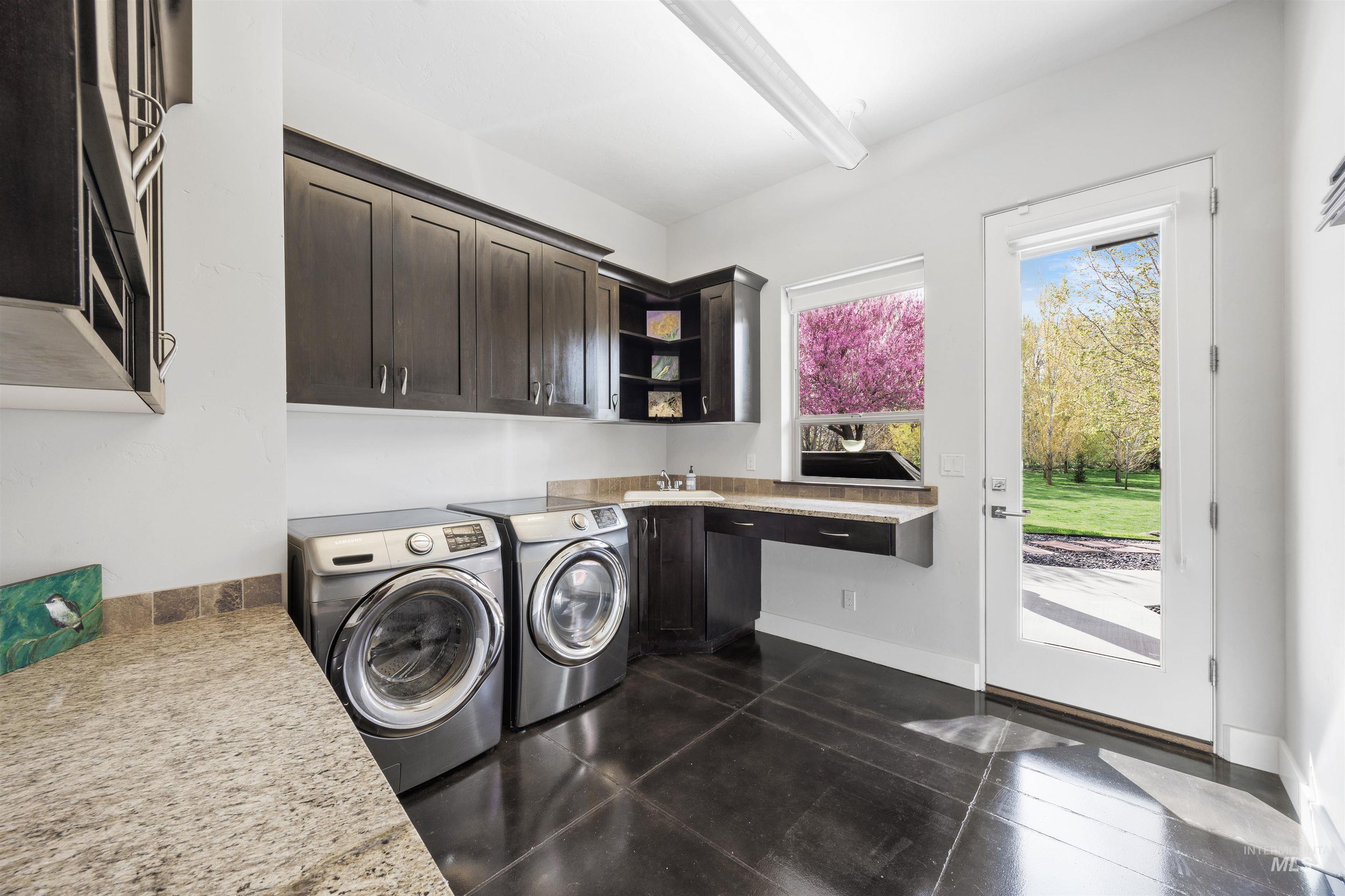 property viewer photo 38