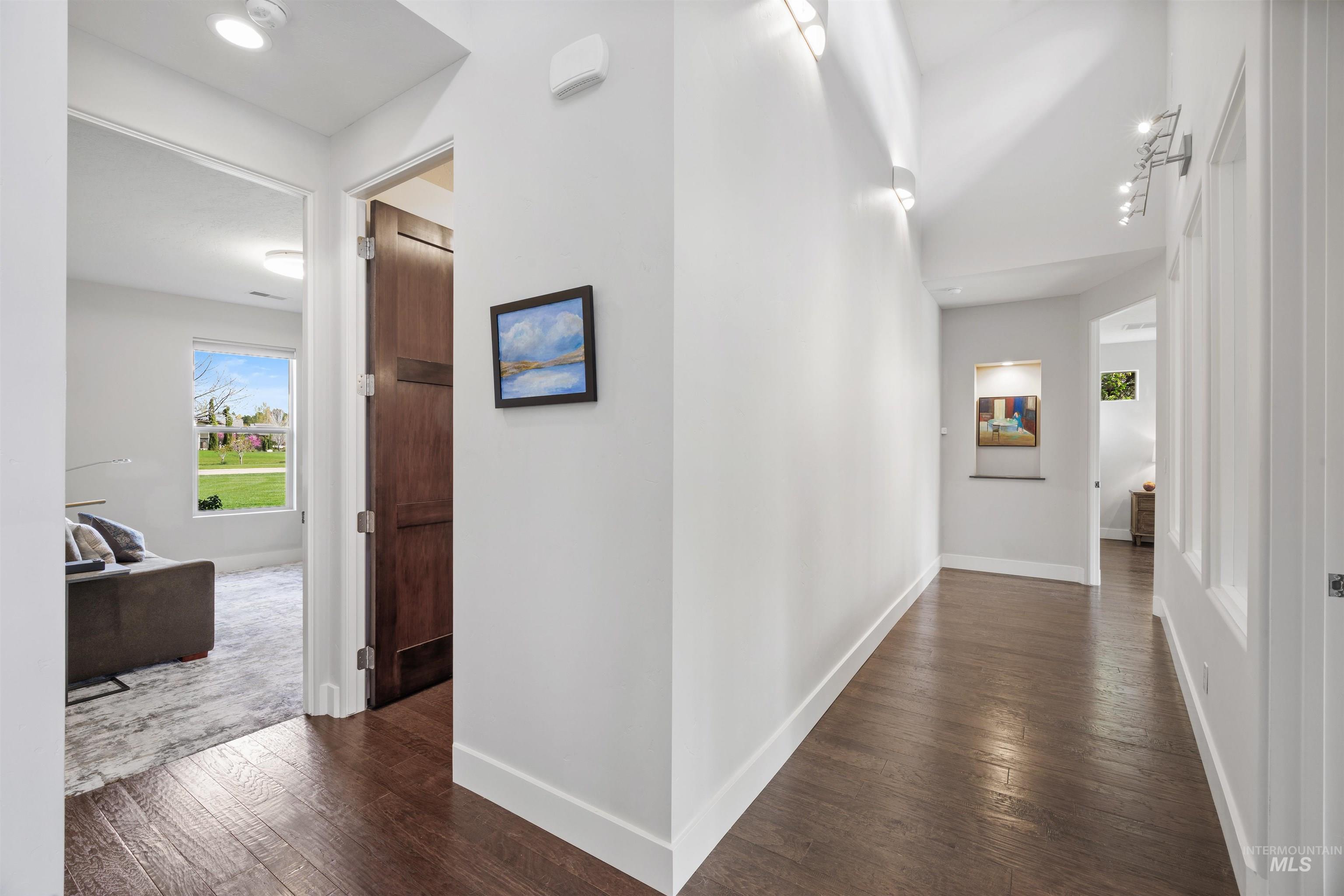 property viewer photo 5