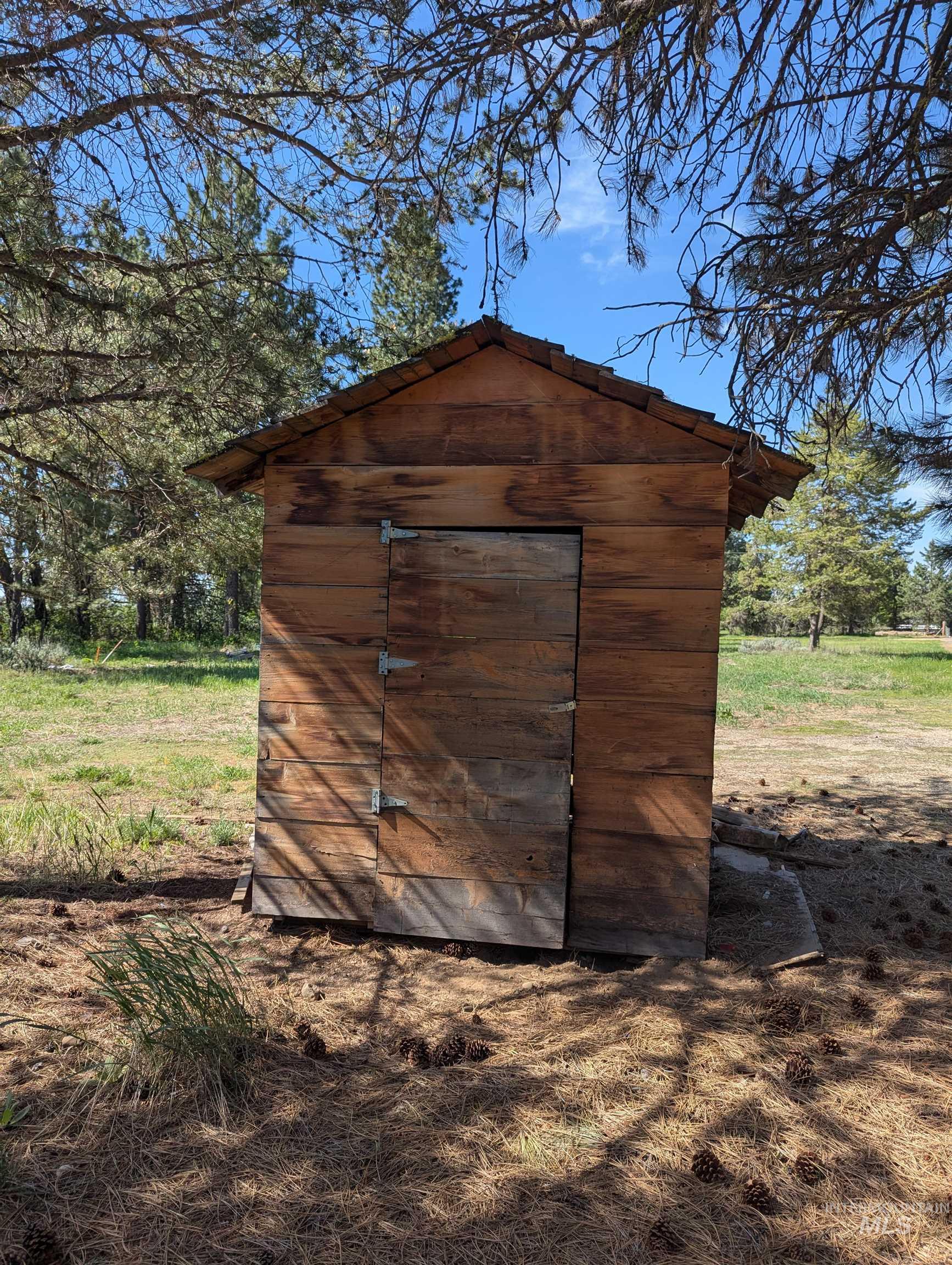 main property photo 22
