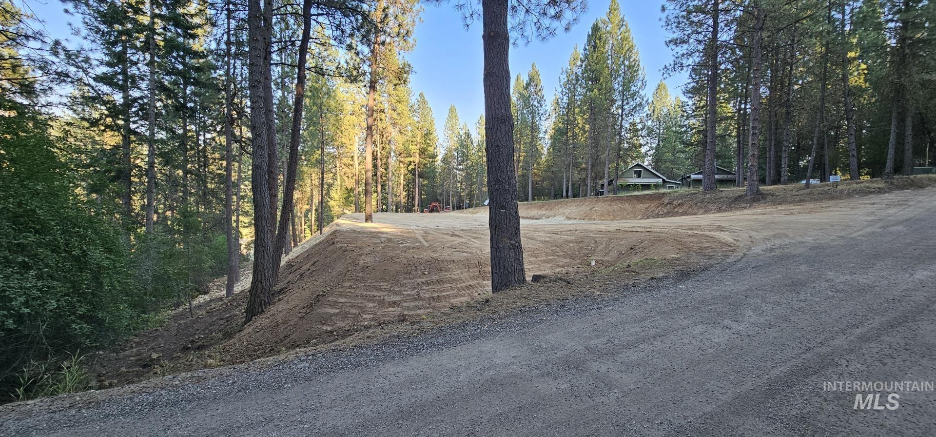 main property photo 20