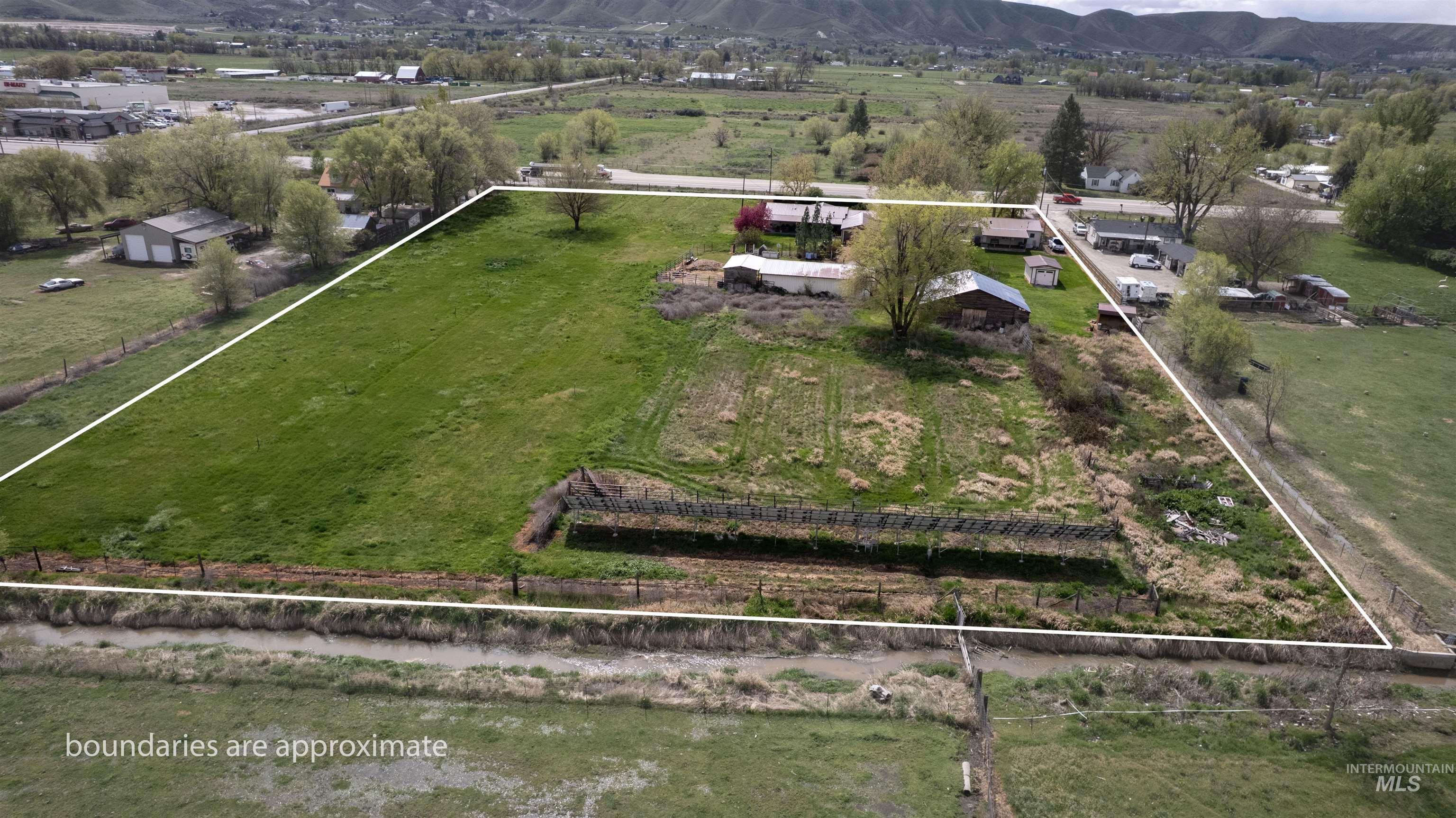 main property photo 2