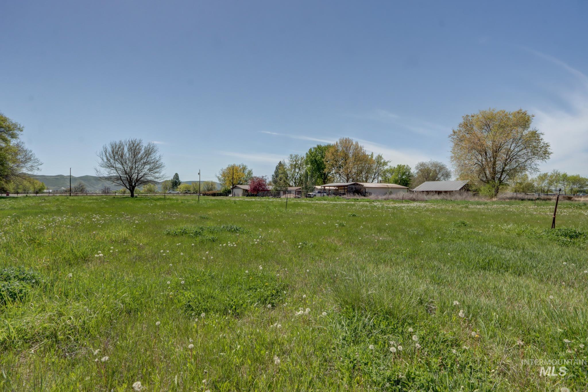 main property photo 45