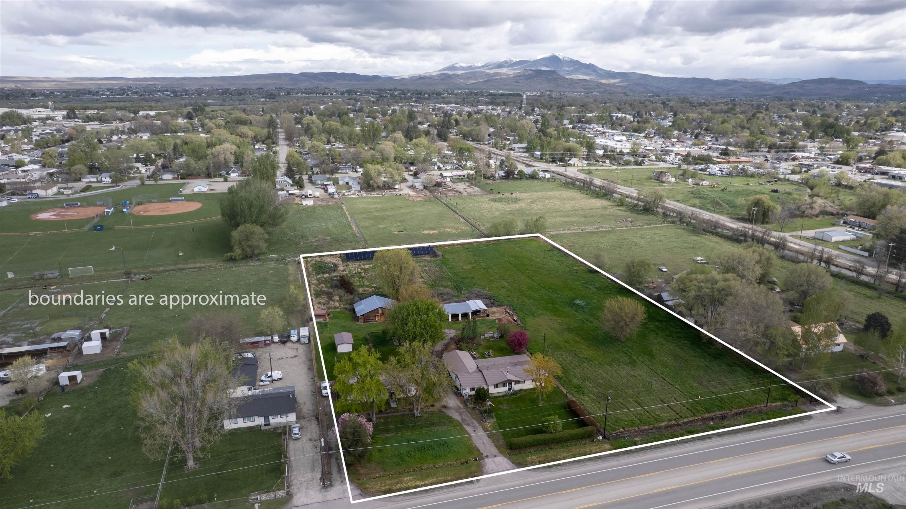 main property photo 5
