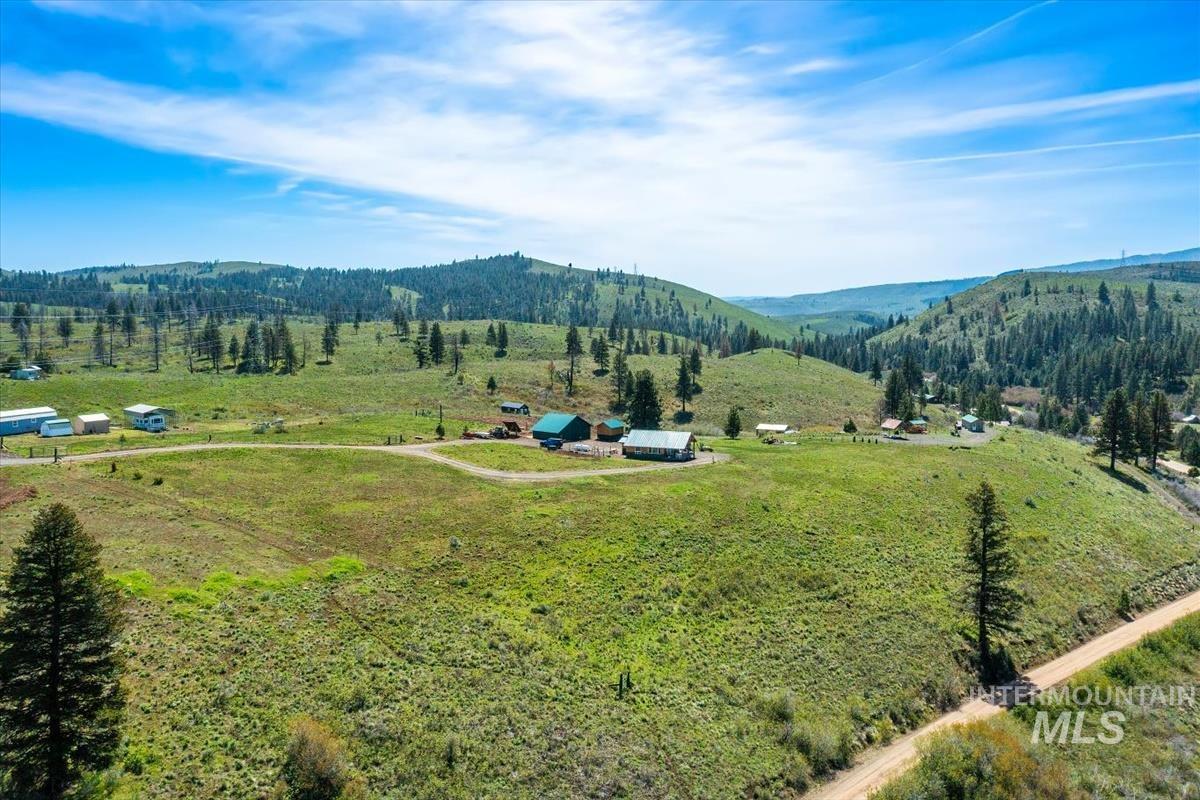 main property photo 13