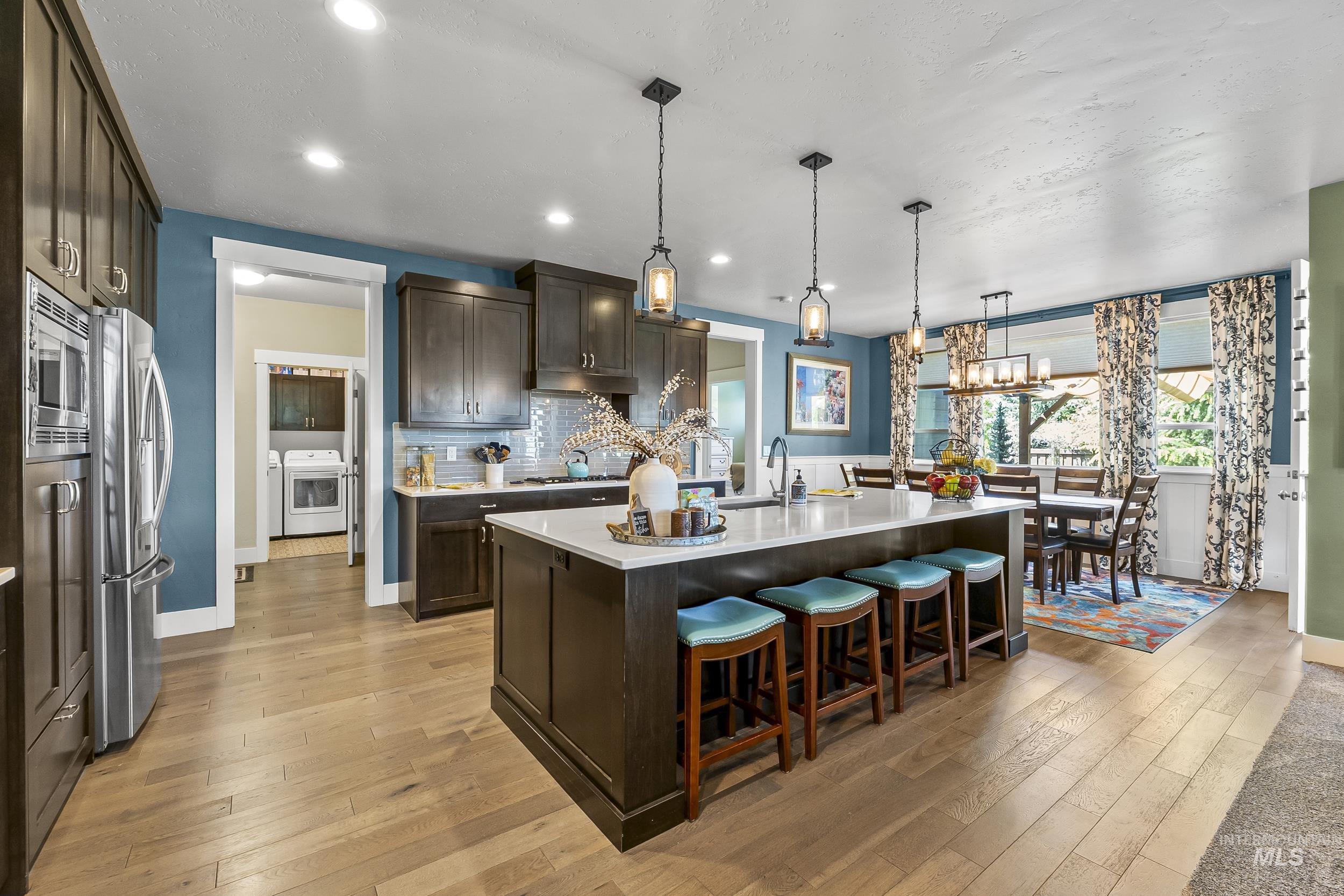 property viewer photo 16