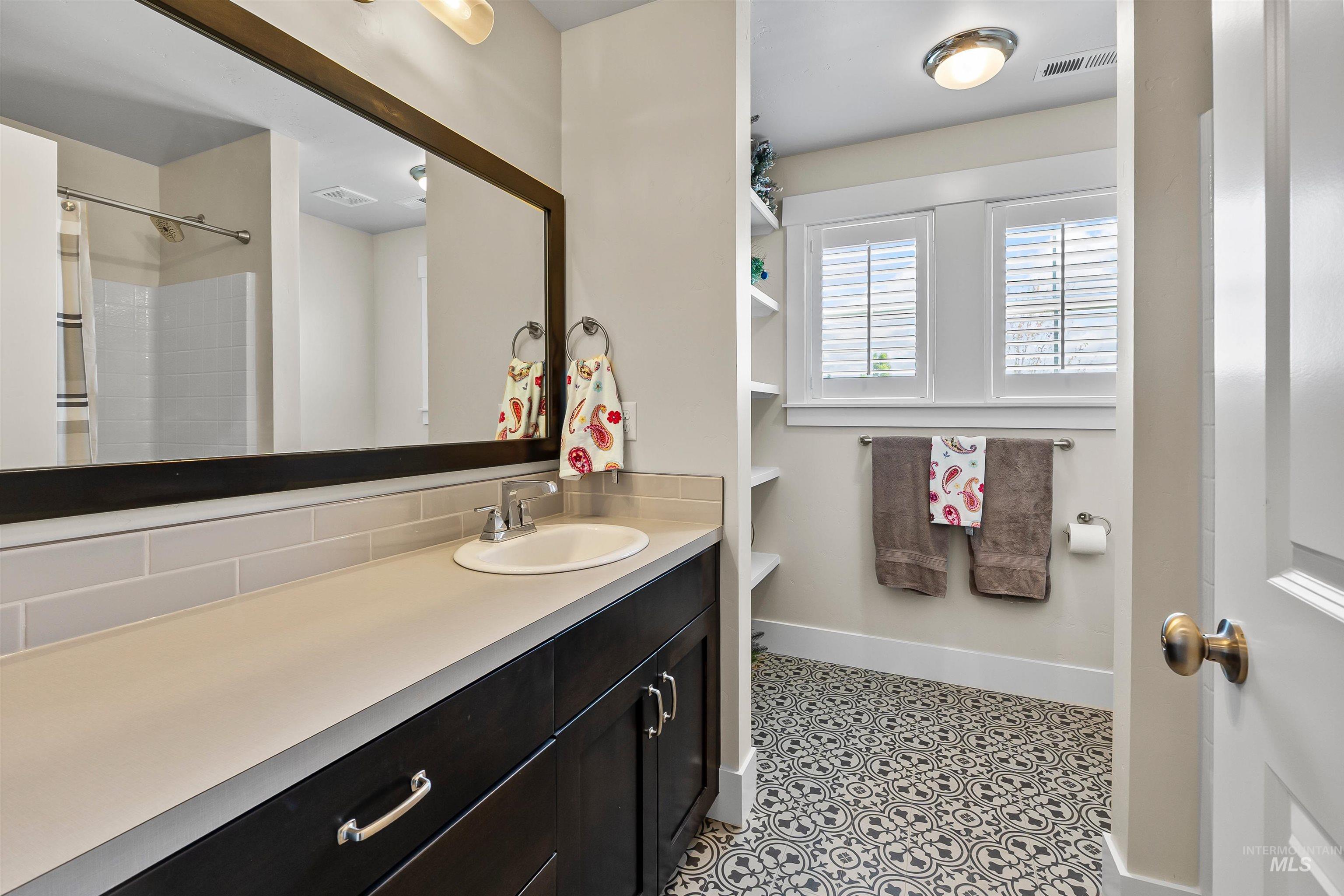 property viewer photo 31