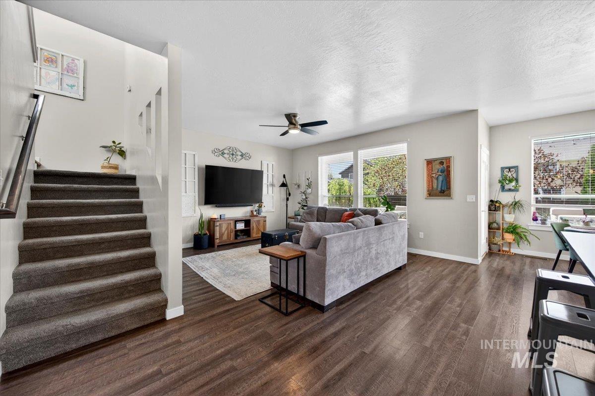 property viewer photo 10