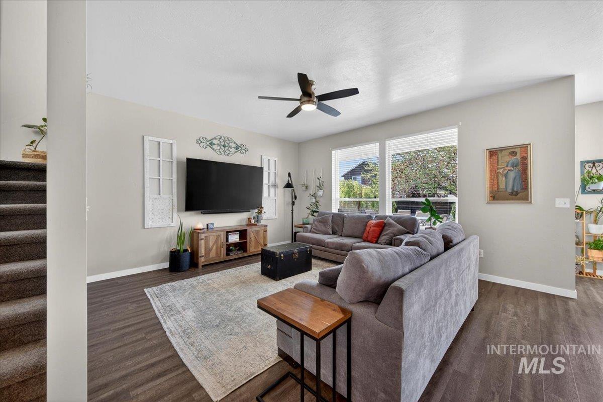 property viewer photo 11