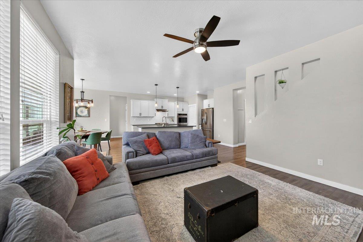 property viewer photo 13