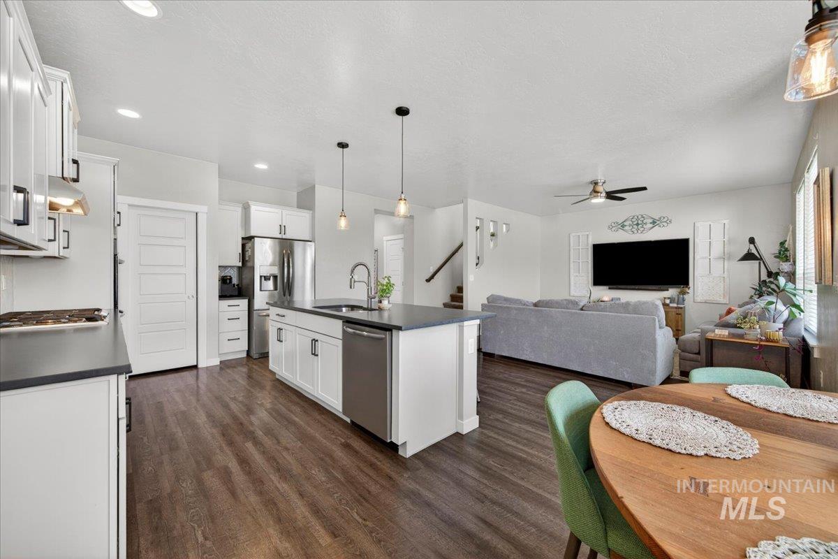 property viewer photo 17
