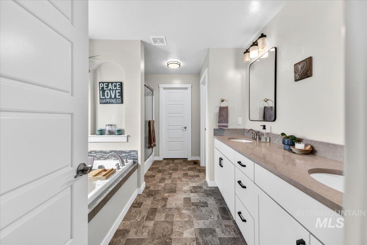 property viewer photo 27