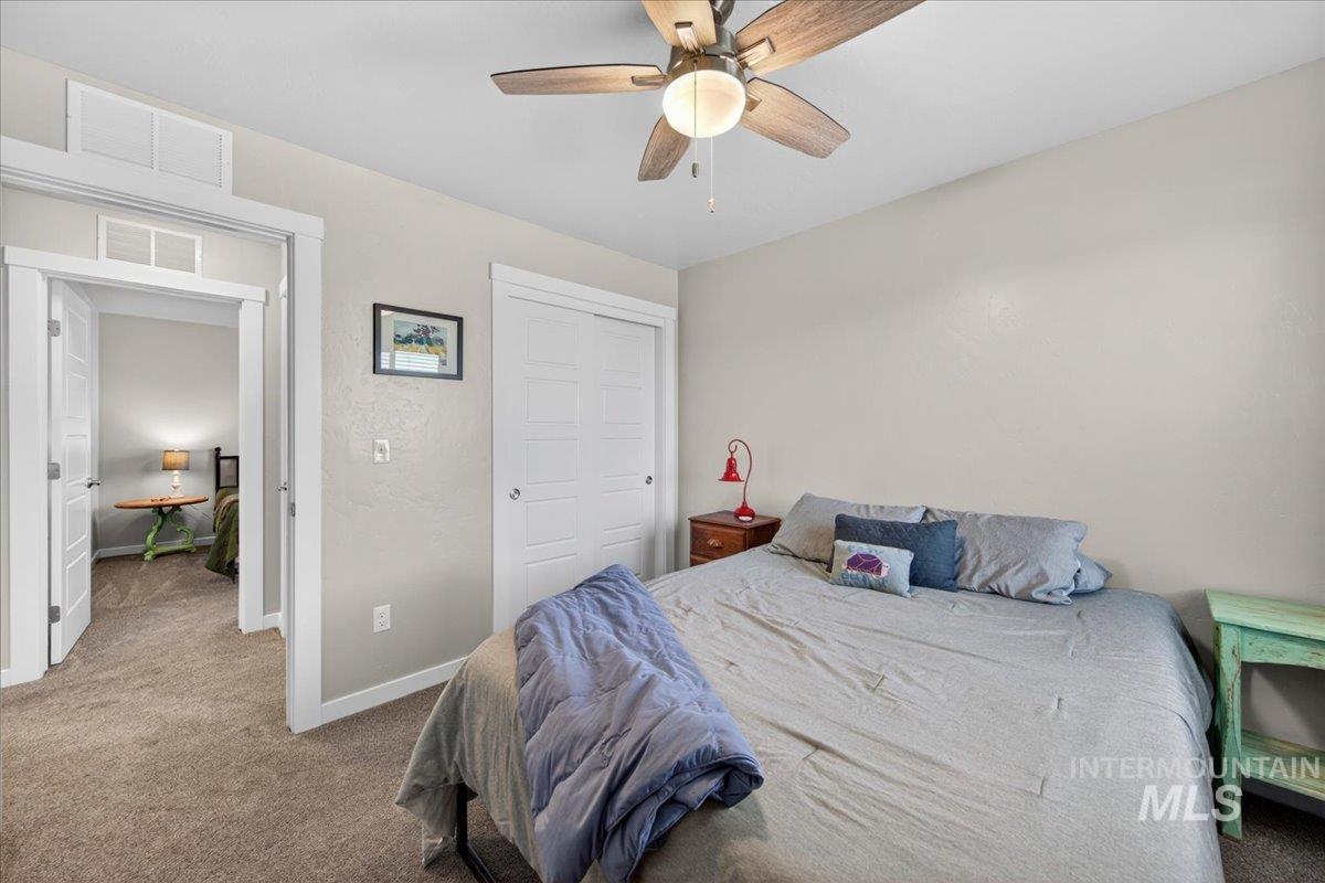 property viewer photo 36