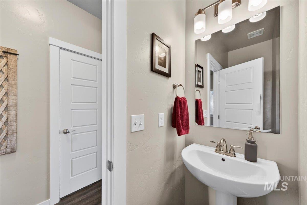 property viewer photo 41