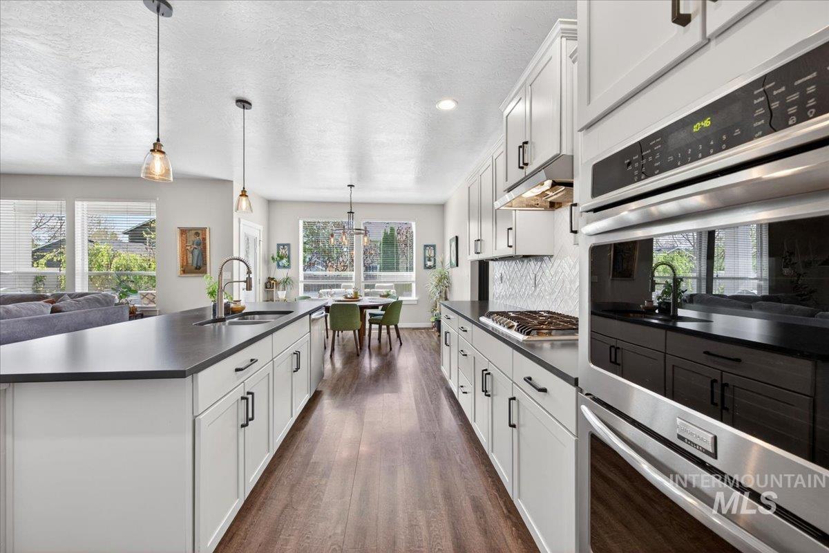 property viewer photo 7