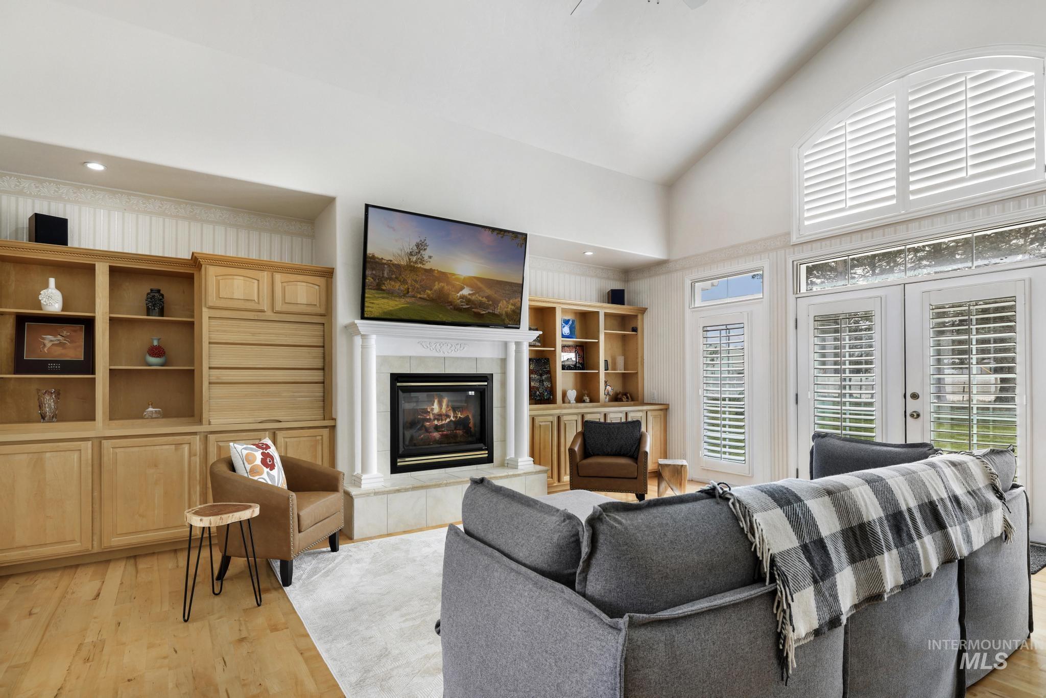 main property photo 4
