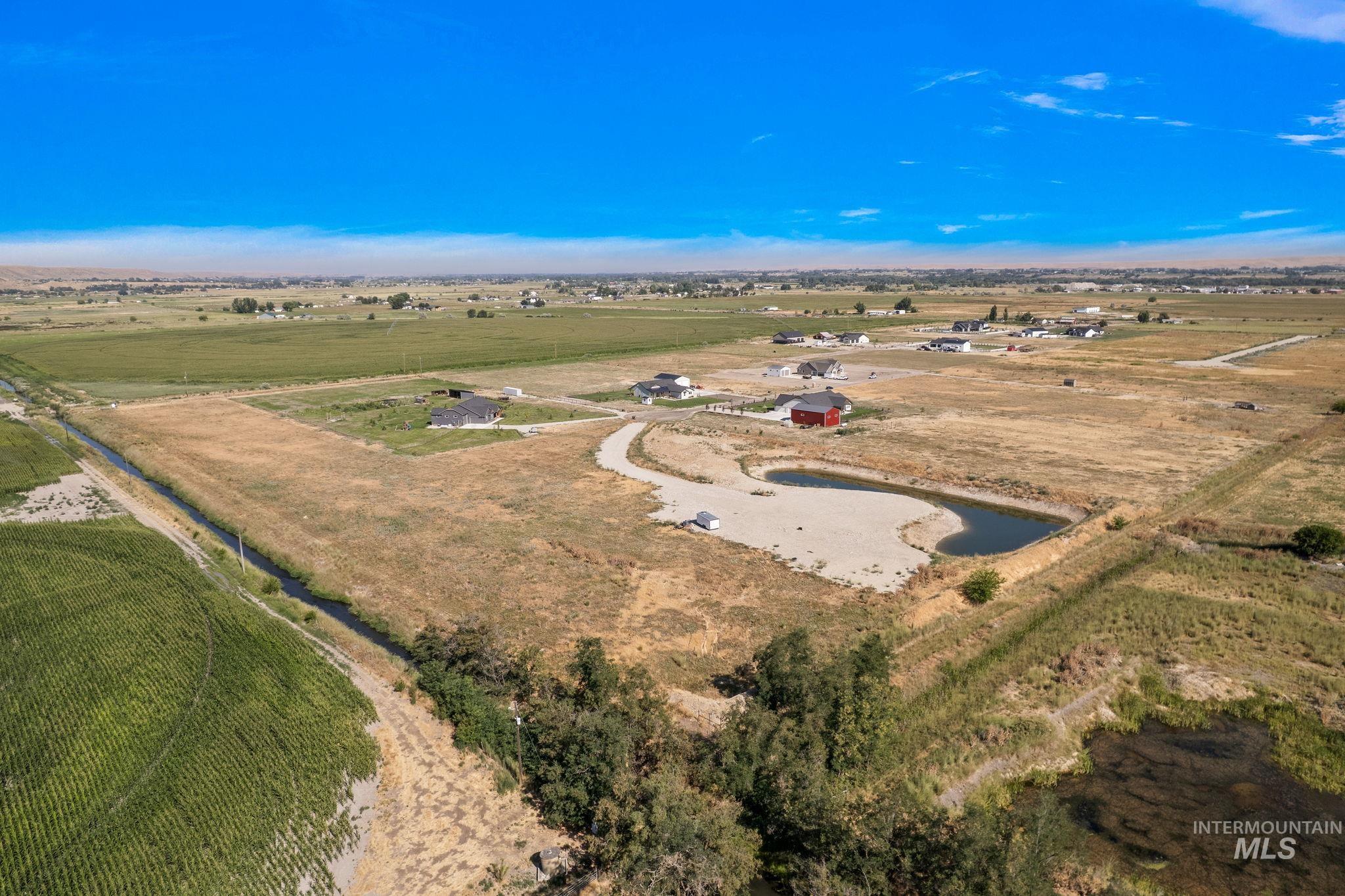 main property photo 15