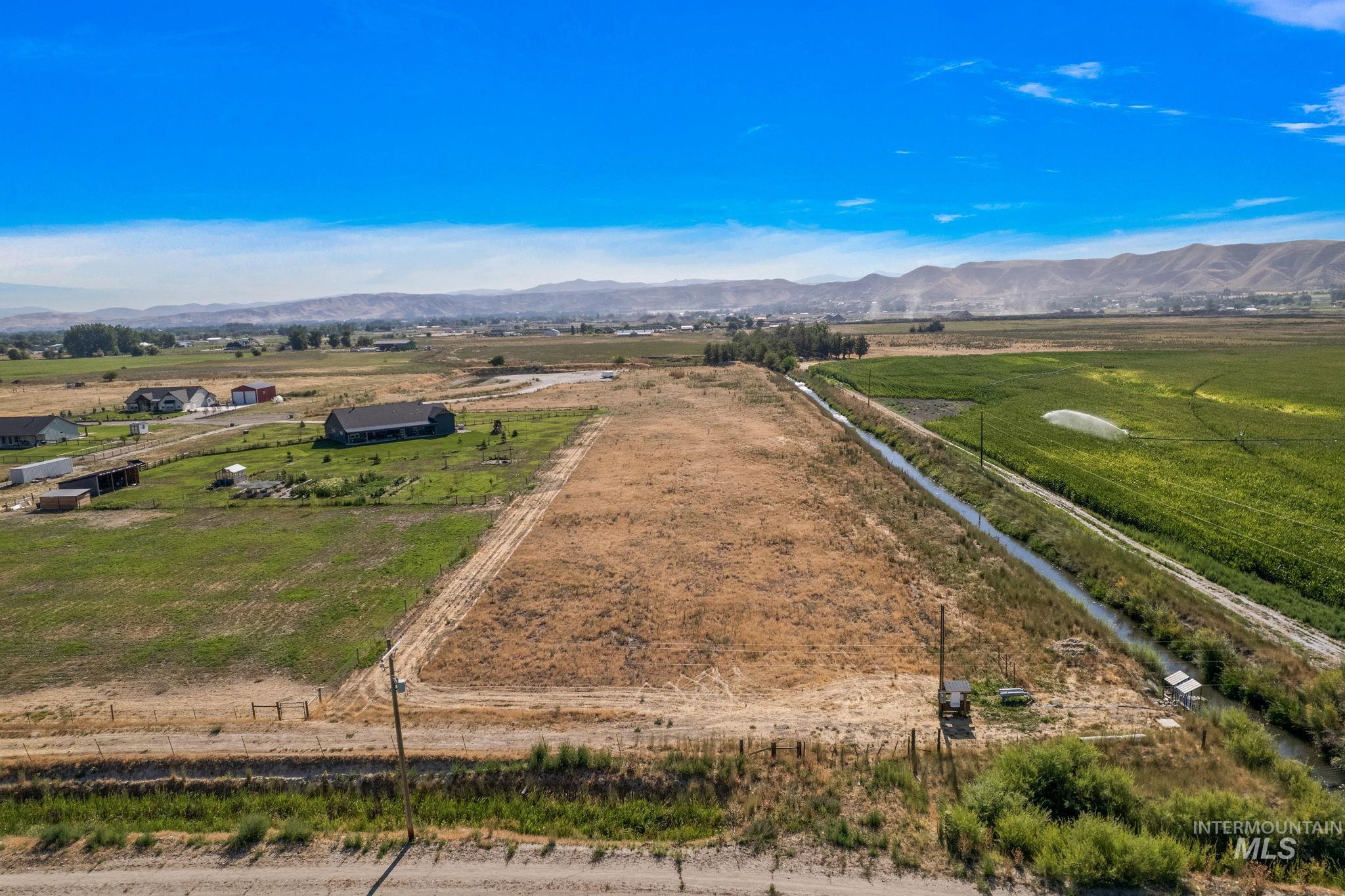 main property photo 6