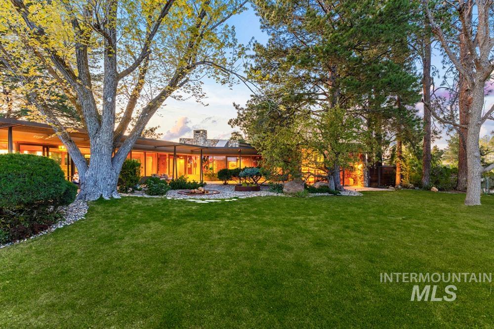 main property photo 14
