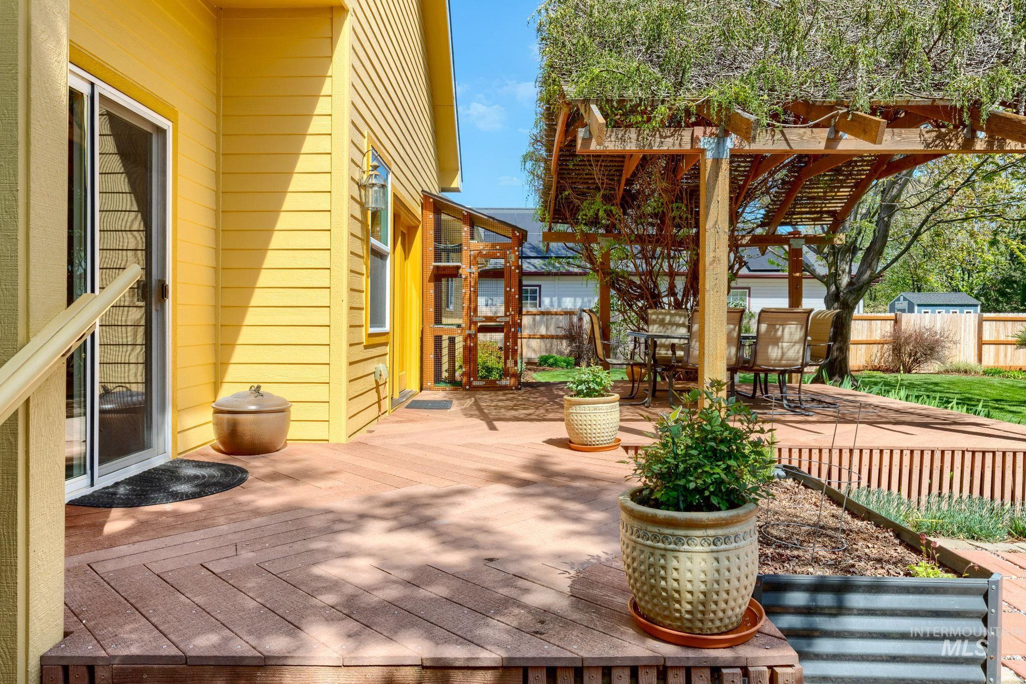 main property photo 42