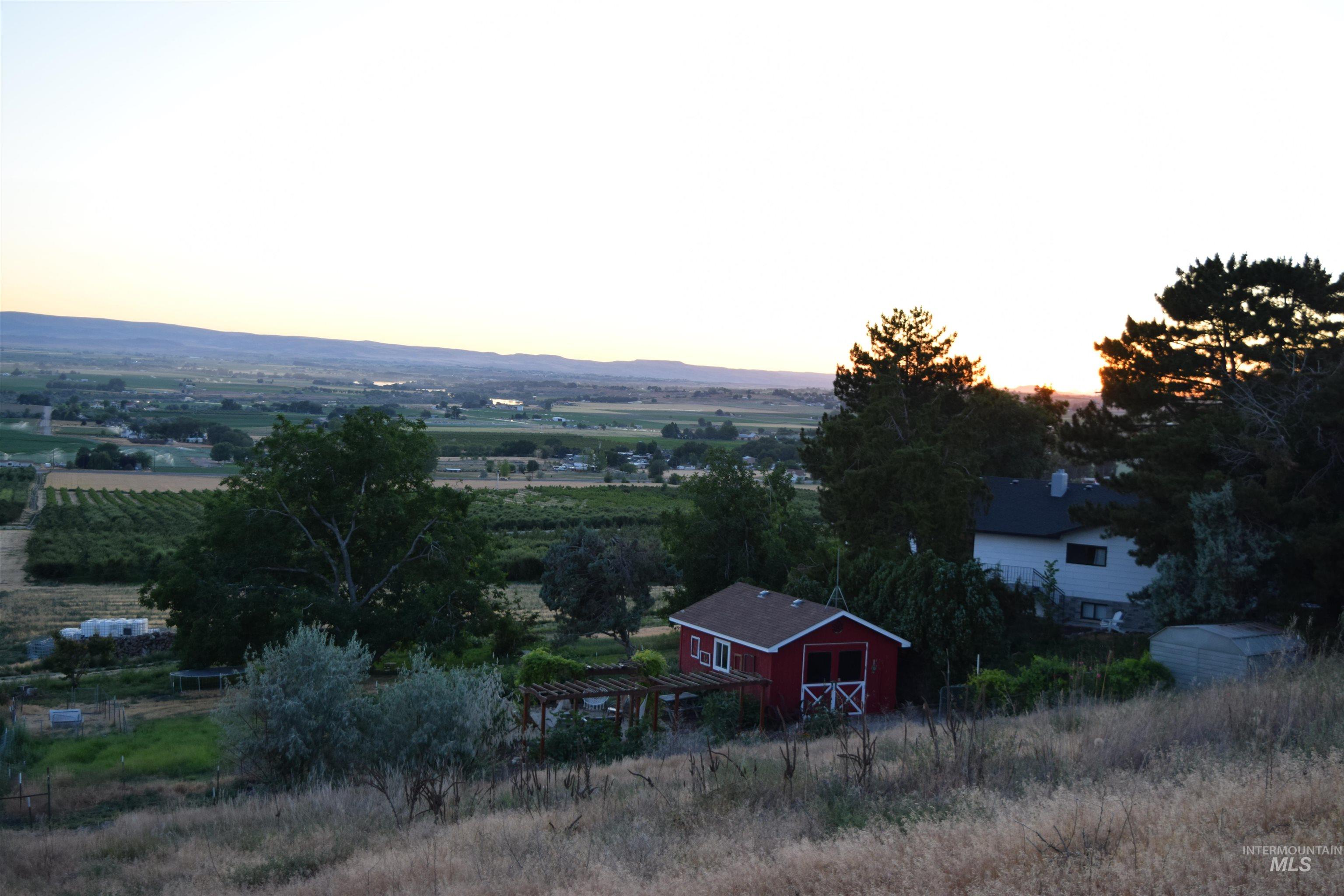 main property photo 34