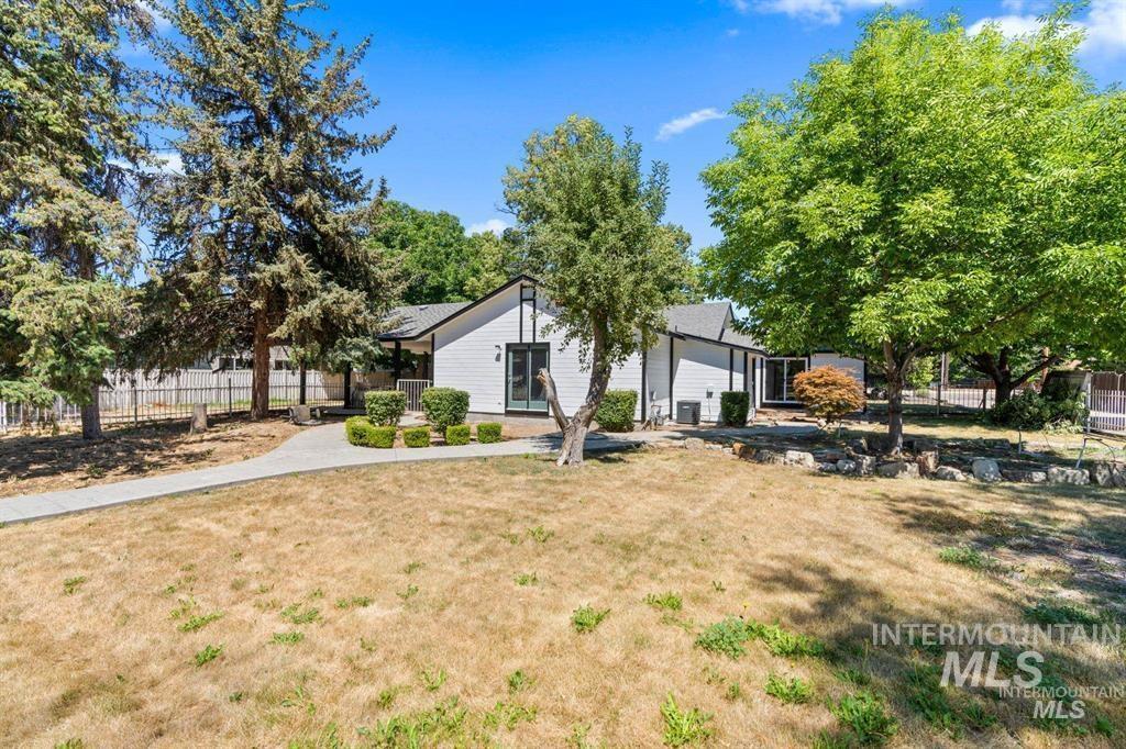 main property photo 22