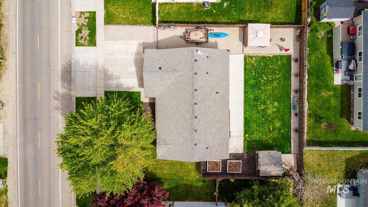 main property photo 43