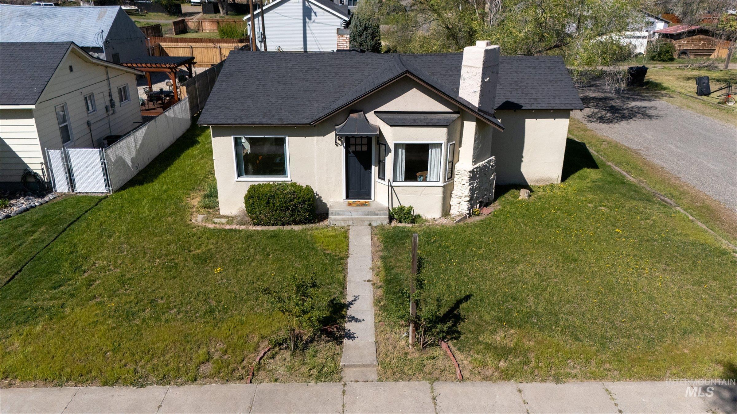 main property photo 1