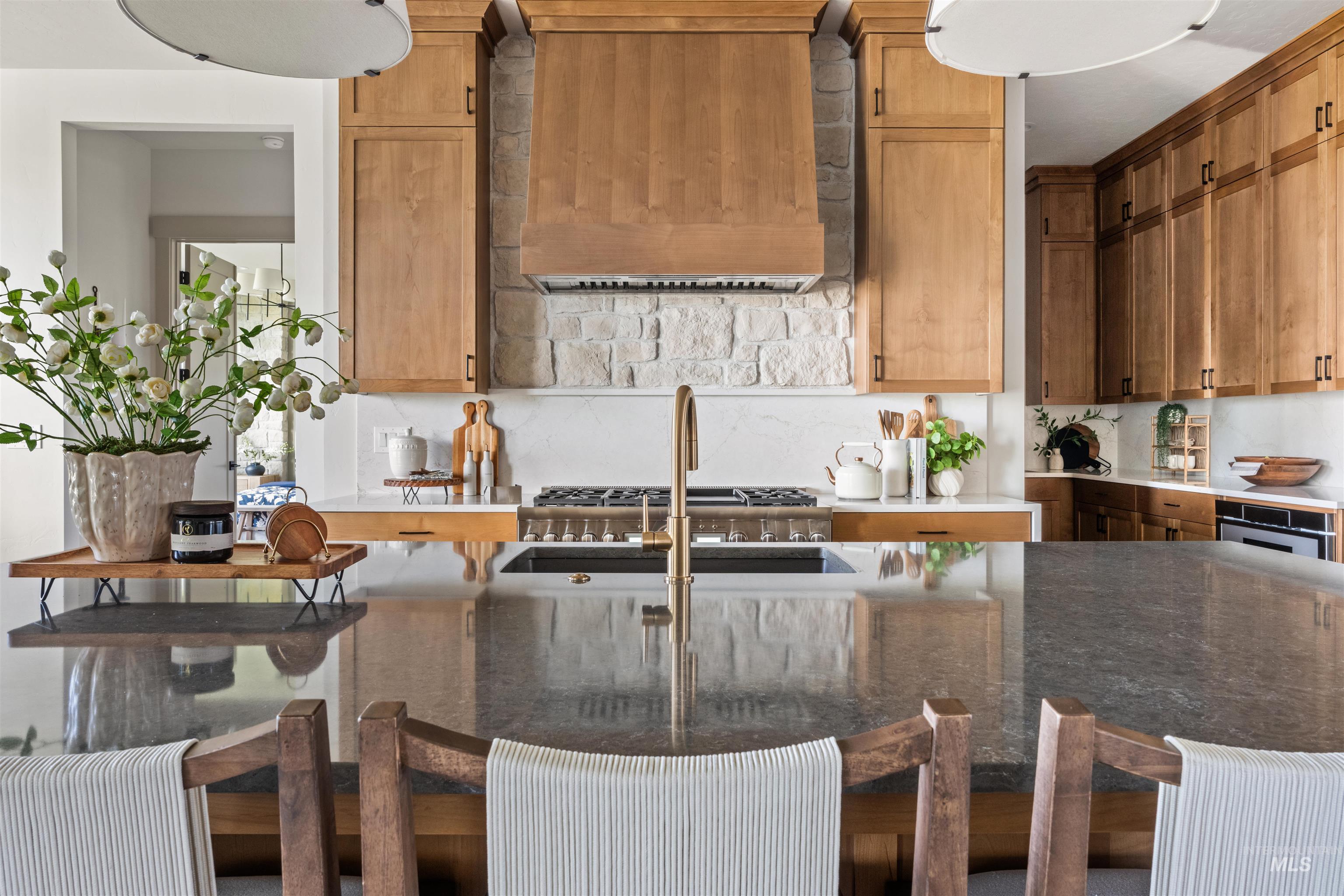property viewer photo 19