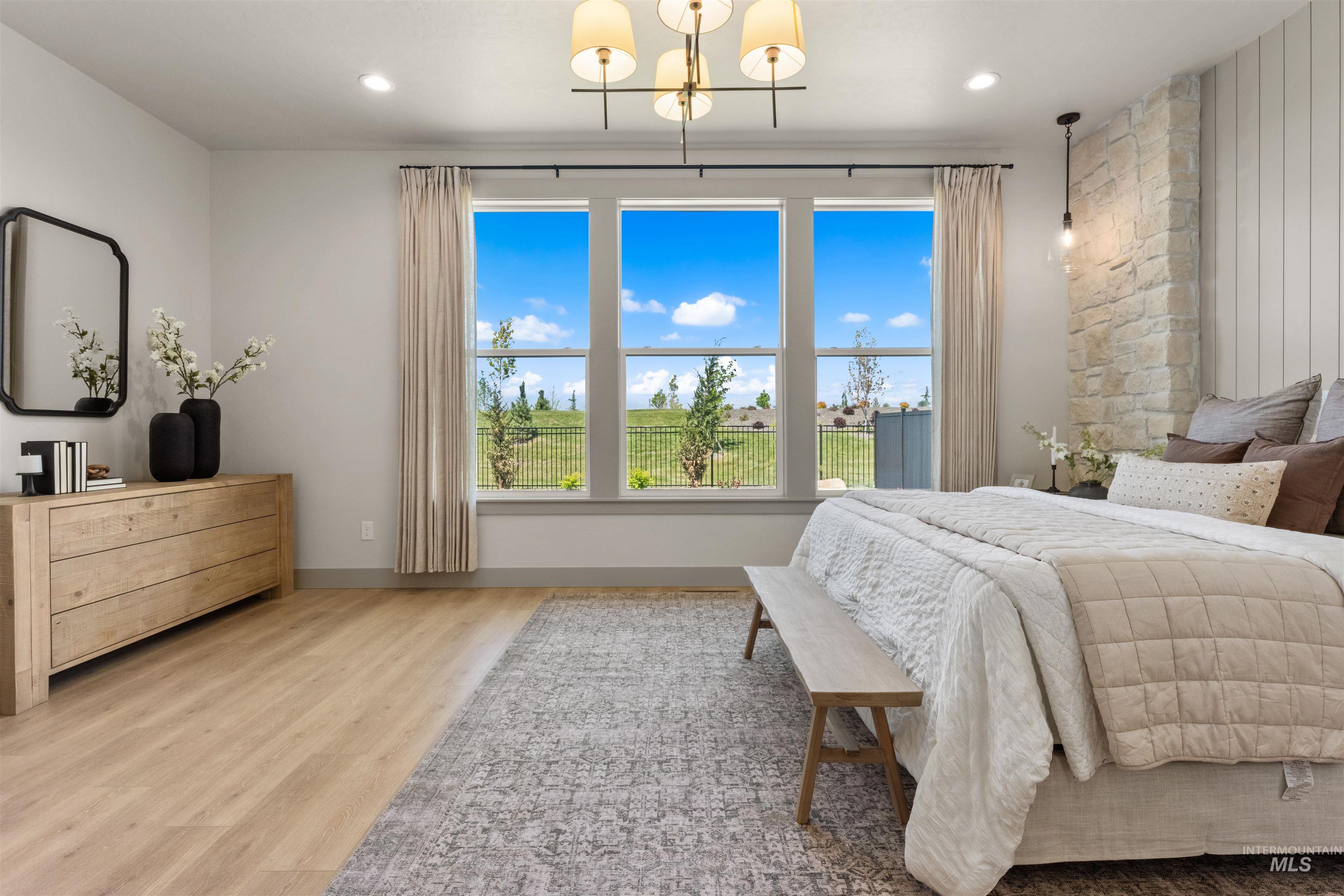property viewer photo 25